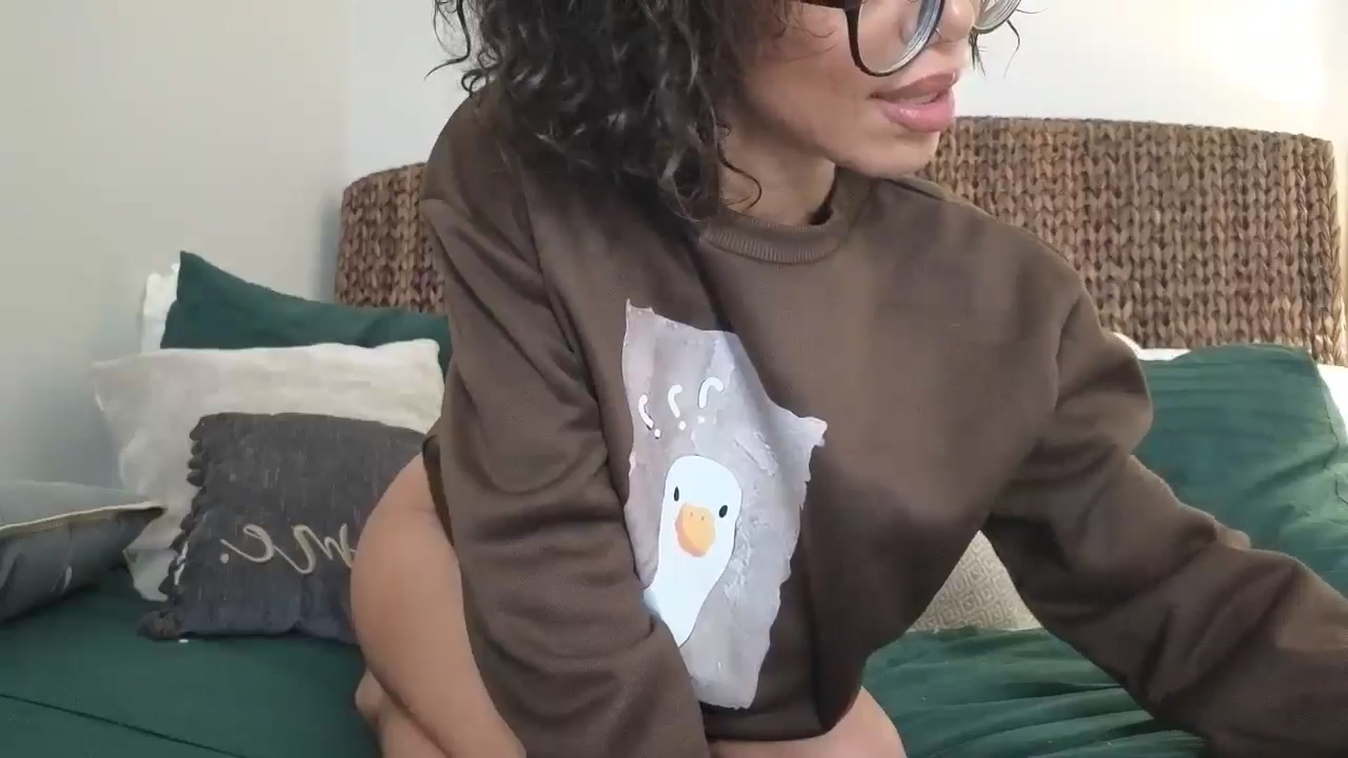 Gallery image thumbnail from Hailey_Love_'s myfreecams stream on, 12/27/2024, 16:30 image 5 of 20