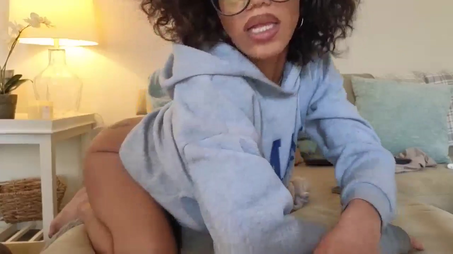 Gallery image thumbnail from Hailey_Love_'s myfreecams stream on, 01/22/2025, 19:10 image 6 of 20