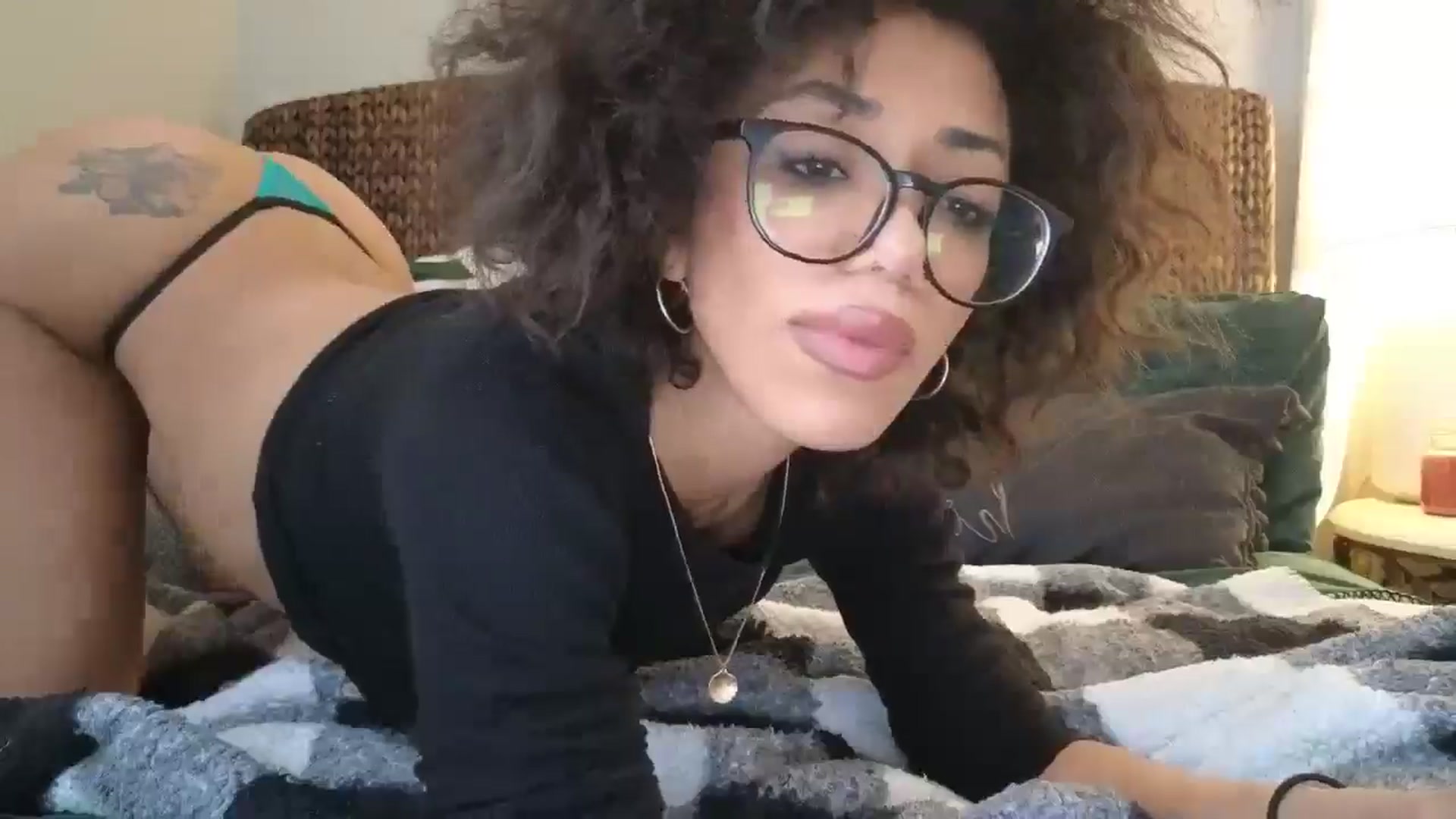 Gallery image thumbnail from Hailey_Love_'s myfreecams stream on, 02/17/2025, 15:43 image 11 of 20