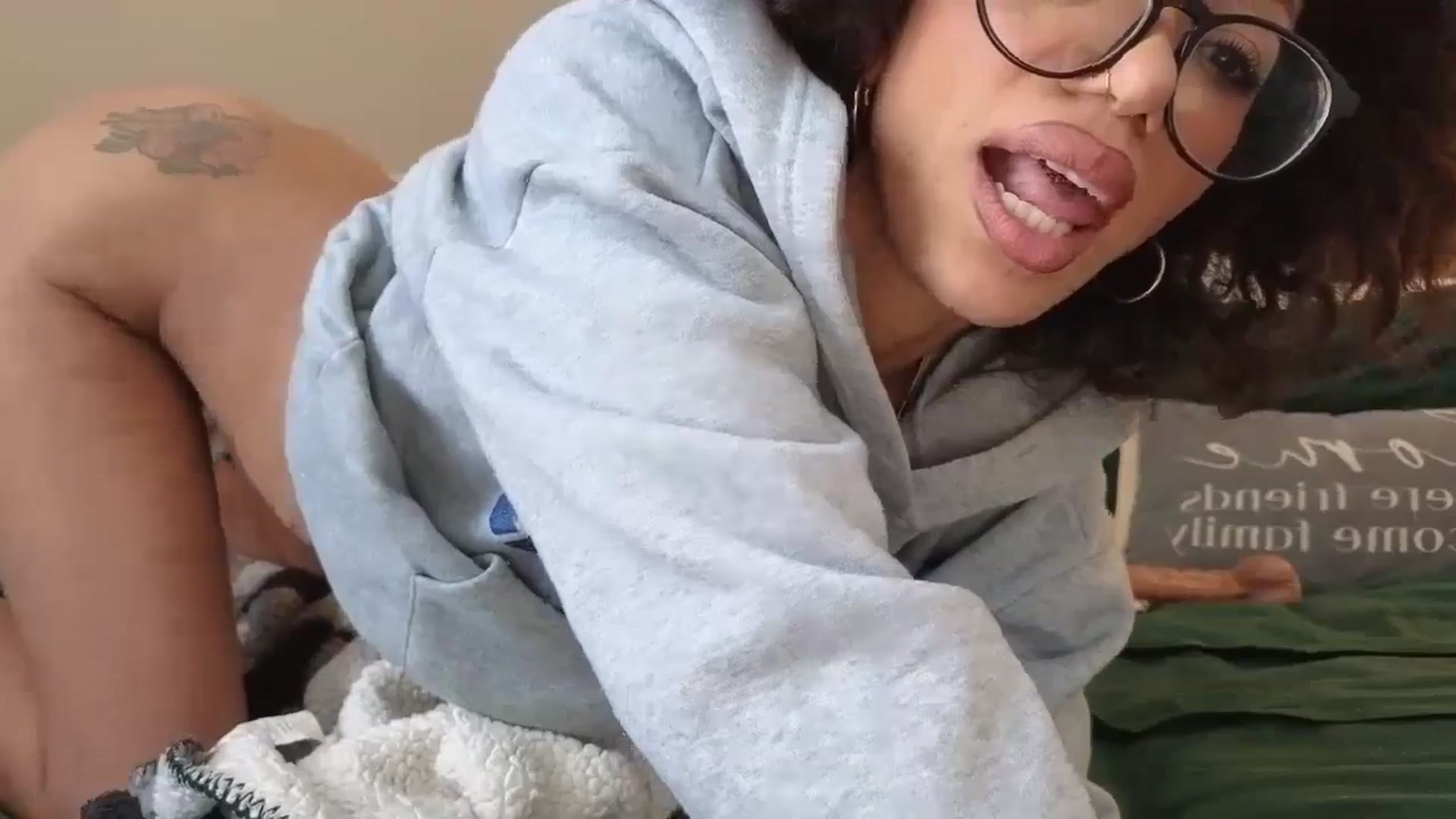 Gallery image thumbnail from Hailey_Love_'s myfreecams stream on, 02/18/2025, 18:52 image 18 of 20