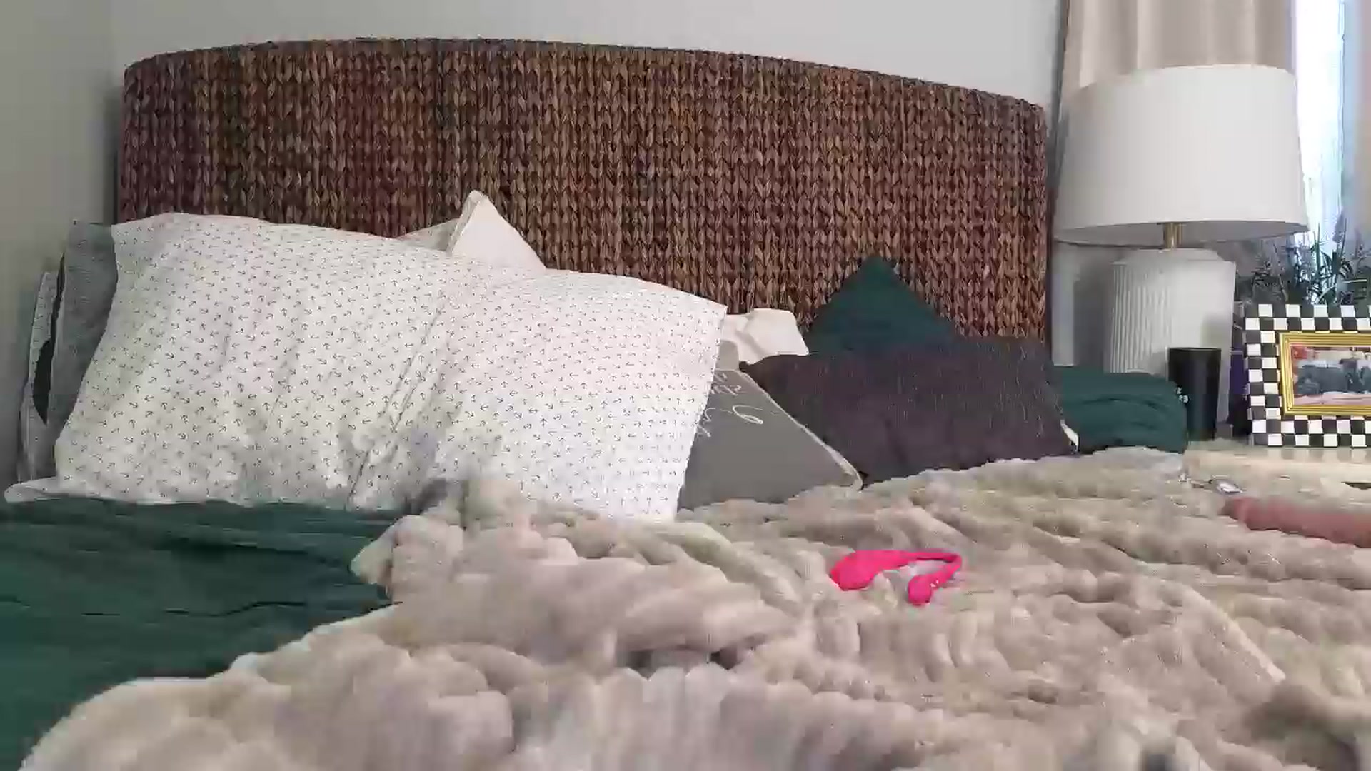 Gallery image thumbnail from Hailey_Love_'s myfreecams stream on, 06/09/2025, 18:26 image 14 of 20