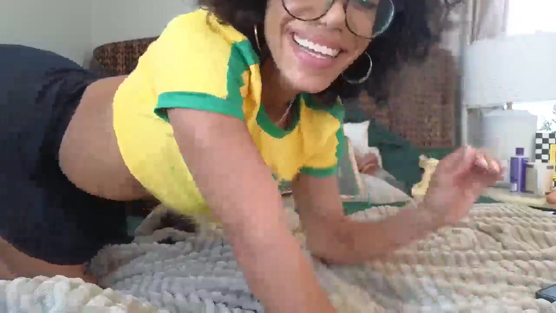 Gallery image thumbnail from Hailey_Love_'s myfreecams stream on, 06/10/2025, 17:26 image 13 of 20