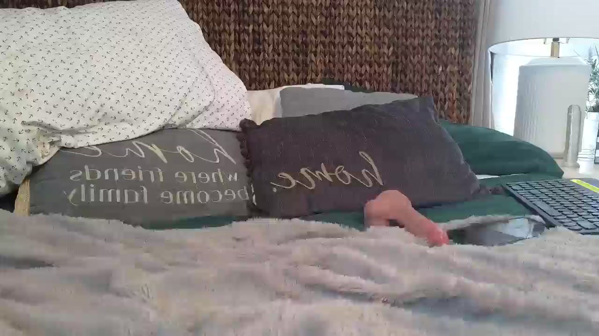 Gallery image thumbnail from Hailey_Love_'s myfreecams stream on, 06/20/2025, 16:06 image 16 of 20