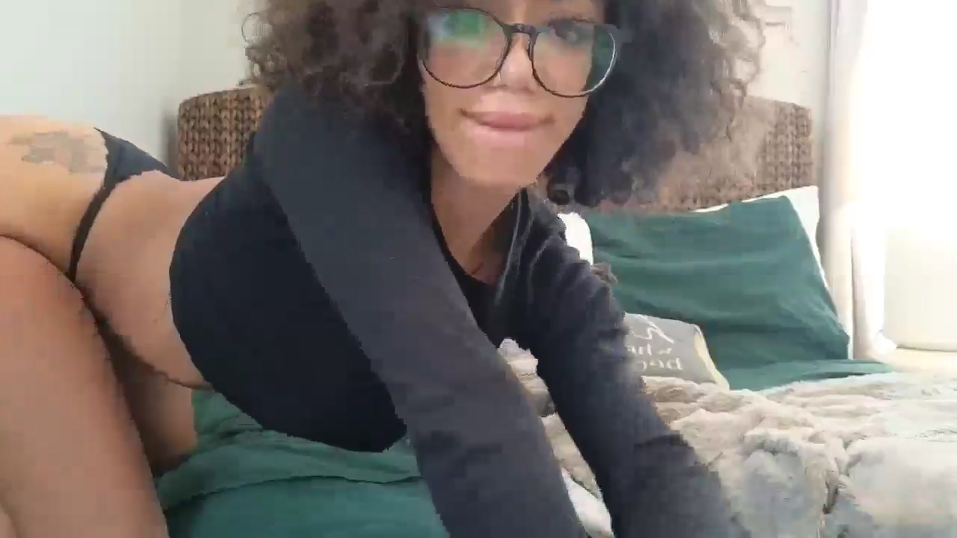 Gallery image thumbnail from Hailey_Love_'s myfreecams stream on, 10/10/2025, 15:12 image 16 of 20
