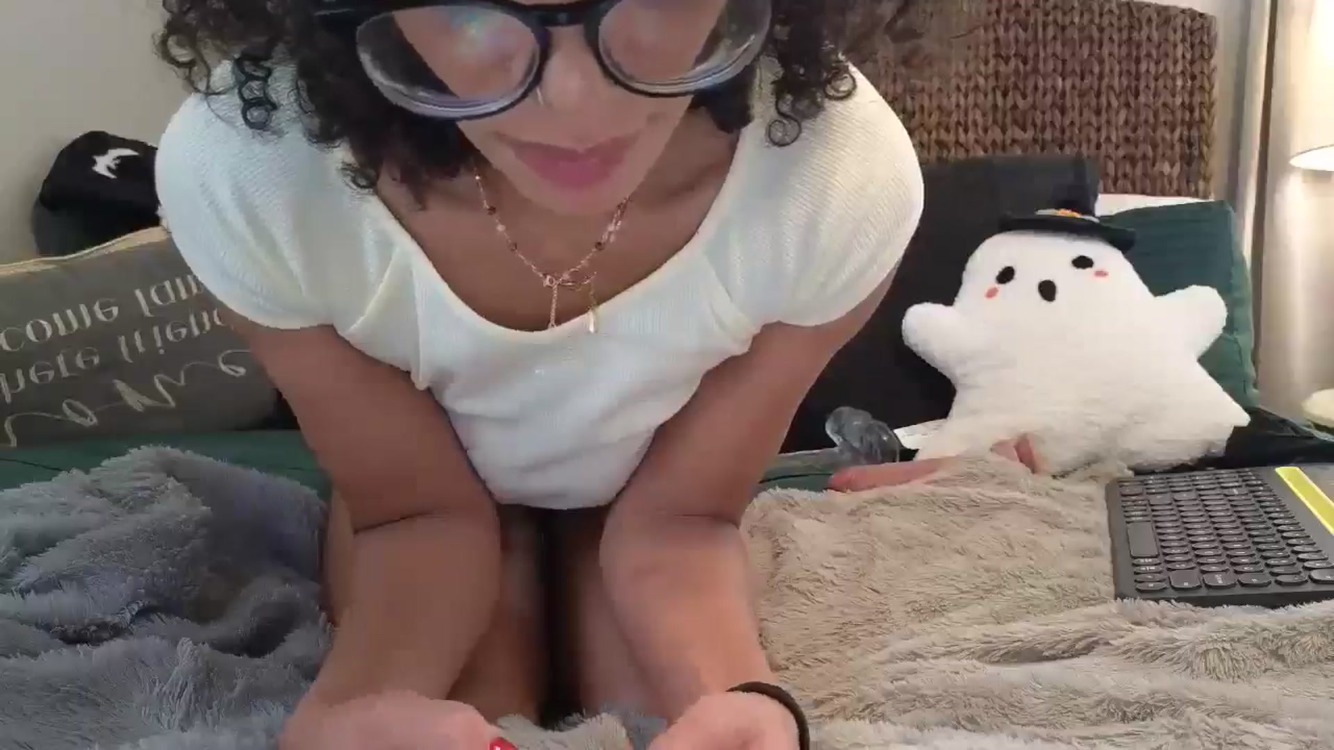 Gallery image thumbnail from Hailey_Love_'s myfreecams stream on, 10/14/2025, 18:24 image 7 of 20