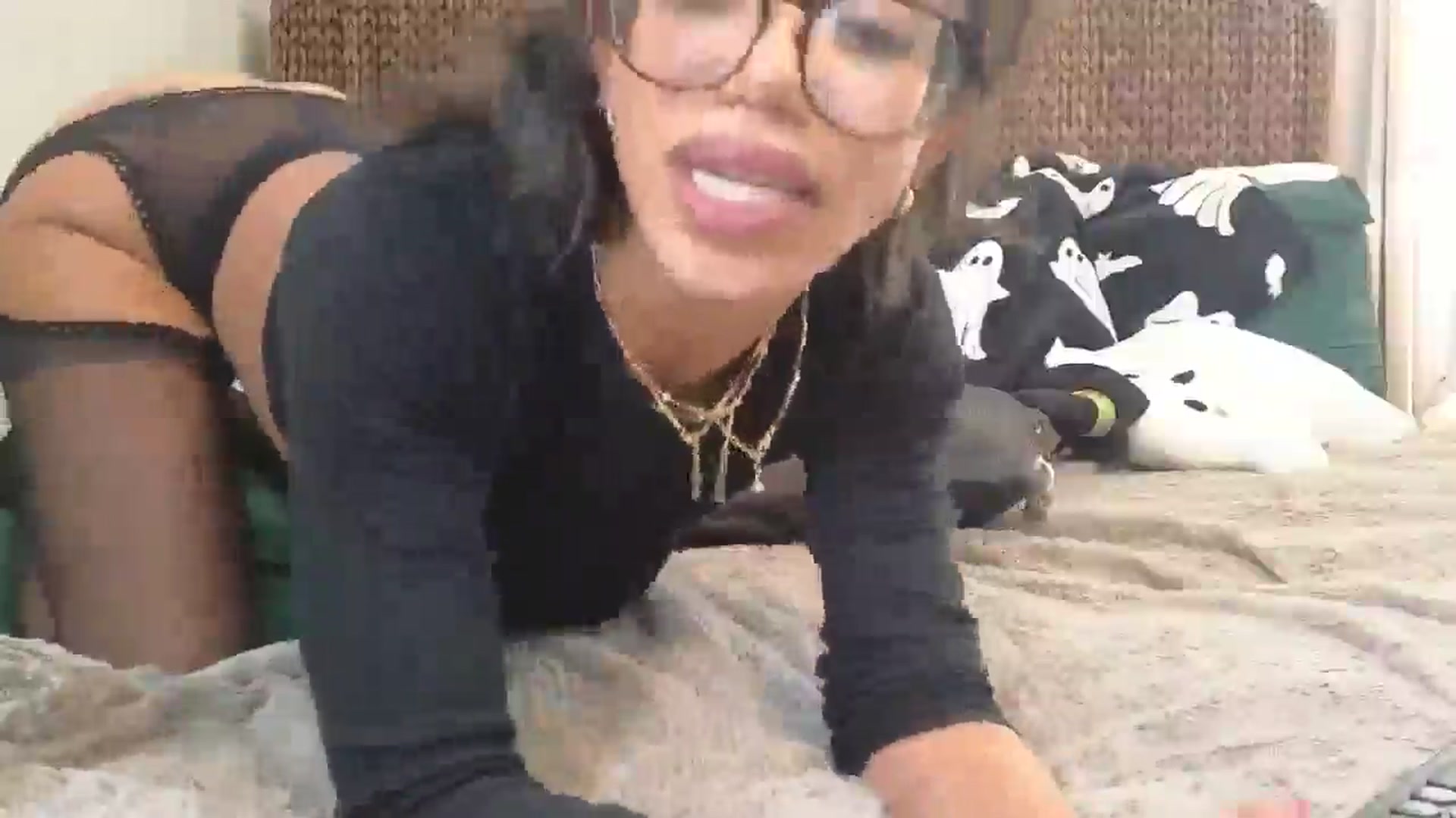 Gallery image thumbnail from Hailey_Love_'s myfreecams stream on, 10/21/2025, 15:20 image 12 of 20