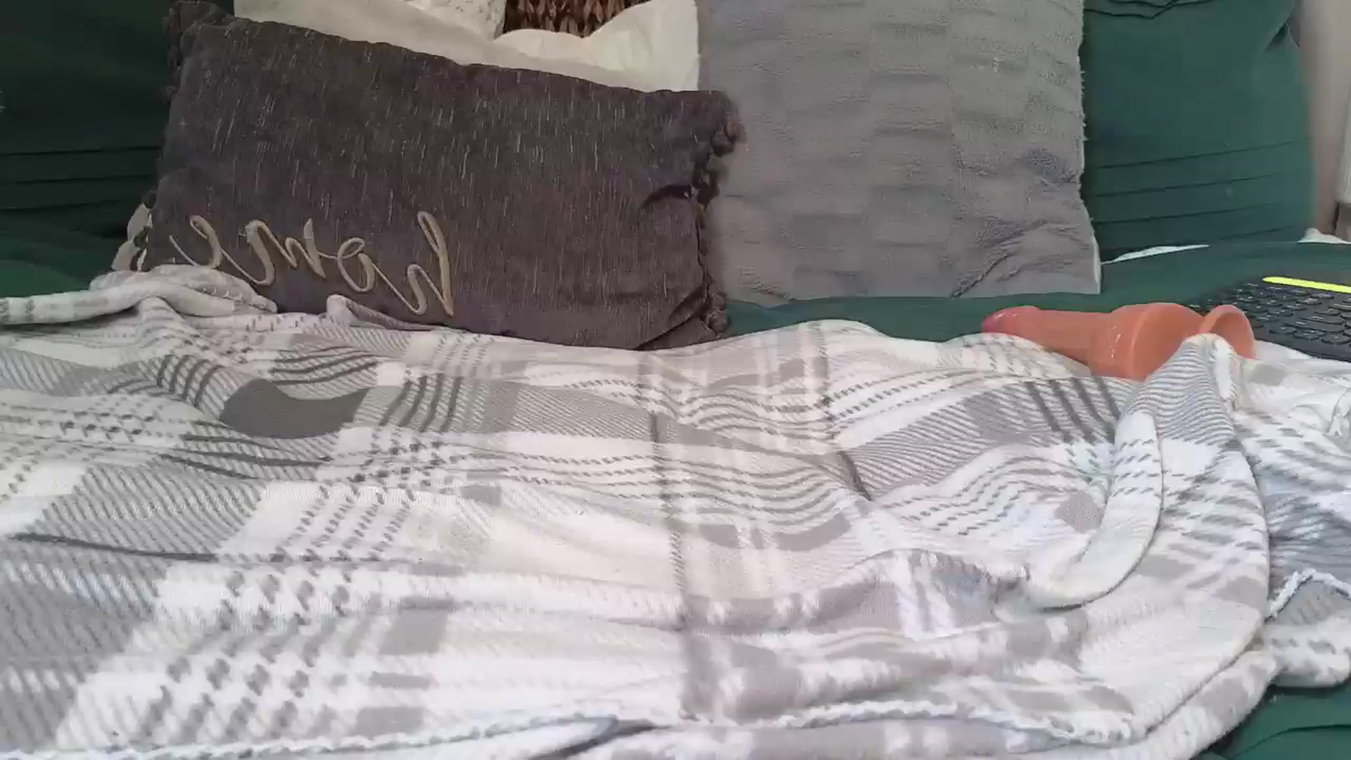 Gallery image thumbnail from Hailey_Love_'s myfreecams stream on, 01/12/2026, 18:48 image 19 of 20