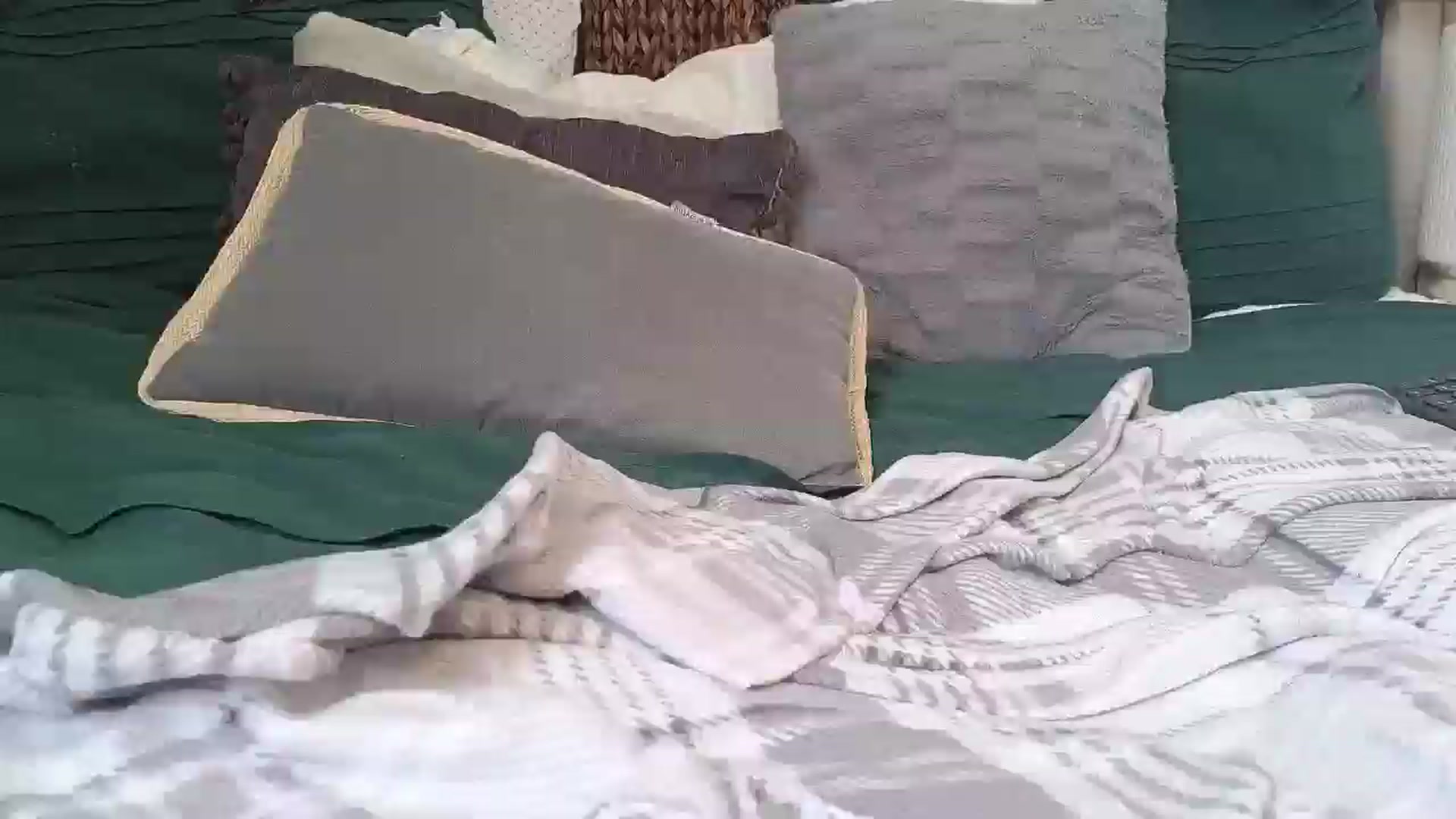 Gallery image thumbnail from Hailey_Love_'s myfreecams stream on, 01/12/2026, 18:48 image 10 of 20