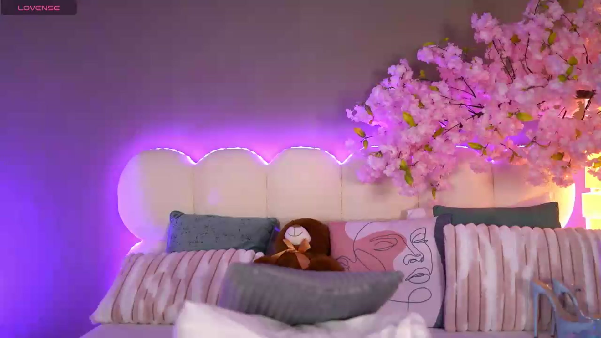 Gallery image thumbnail from Haileymadow's myfreecams stream on, 07/02/2026, 11:11 image 20 of 20
