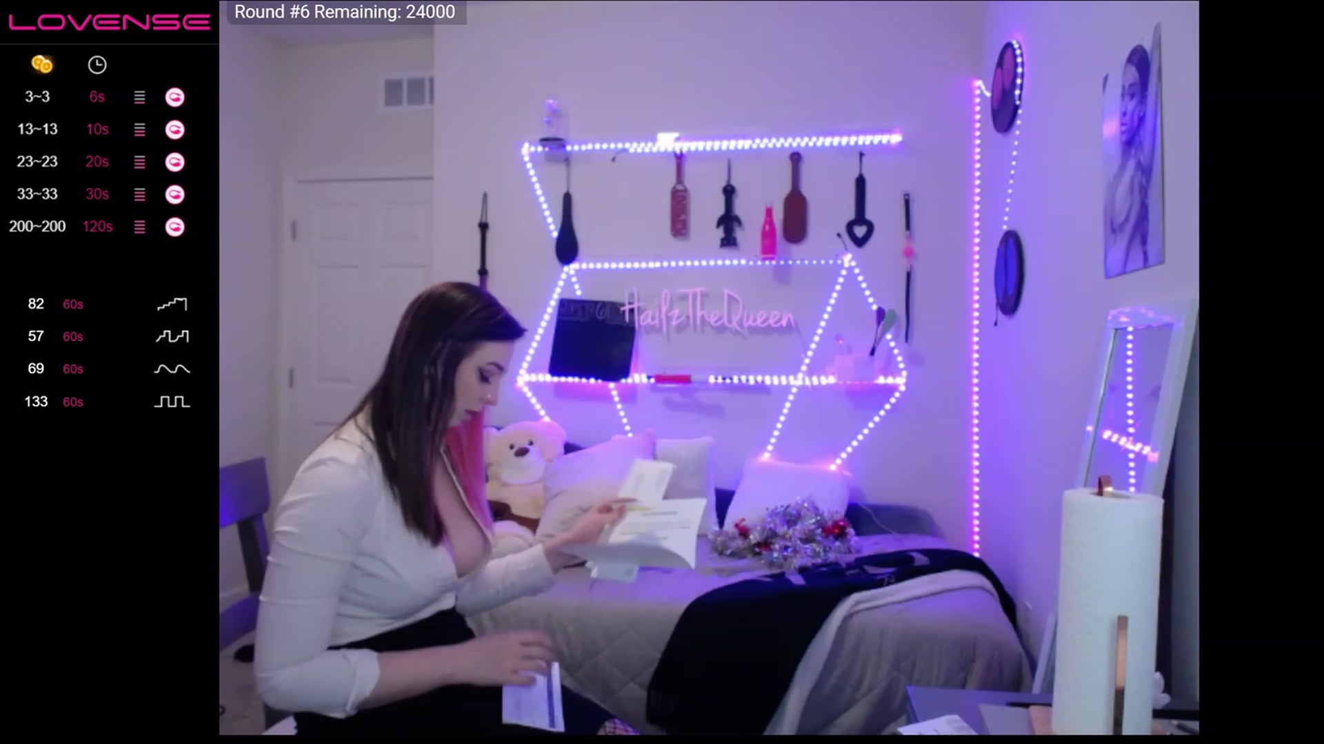 Gallery image thumbnail from HailzTheQueen's myfreecams stream on, 12/05/2022, 16:47 image 16 of 20