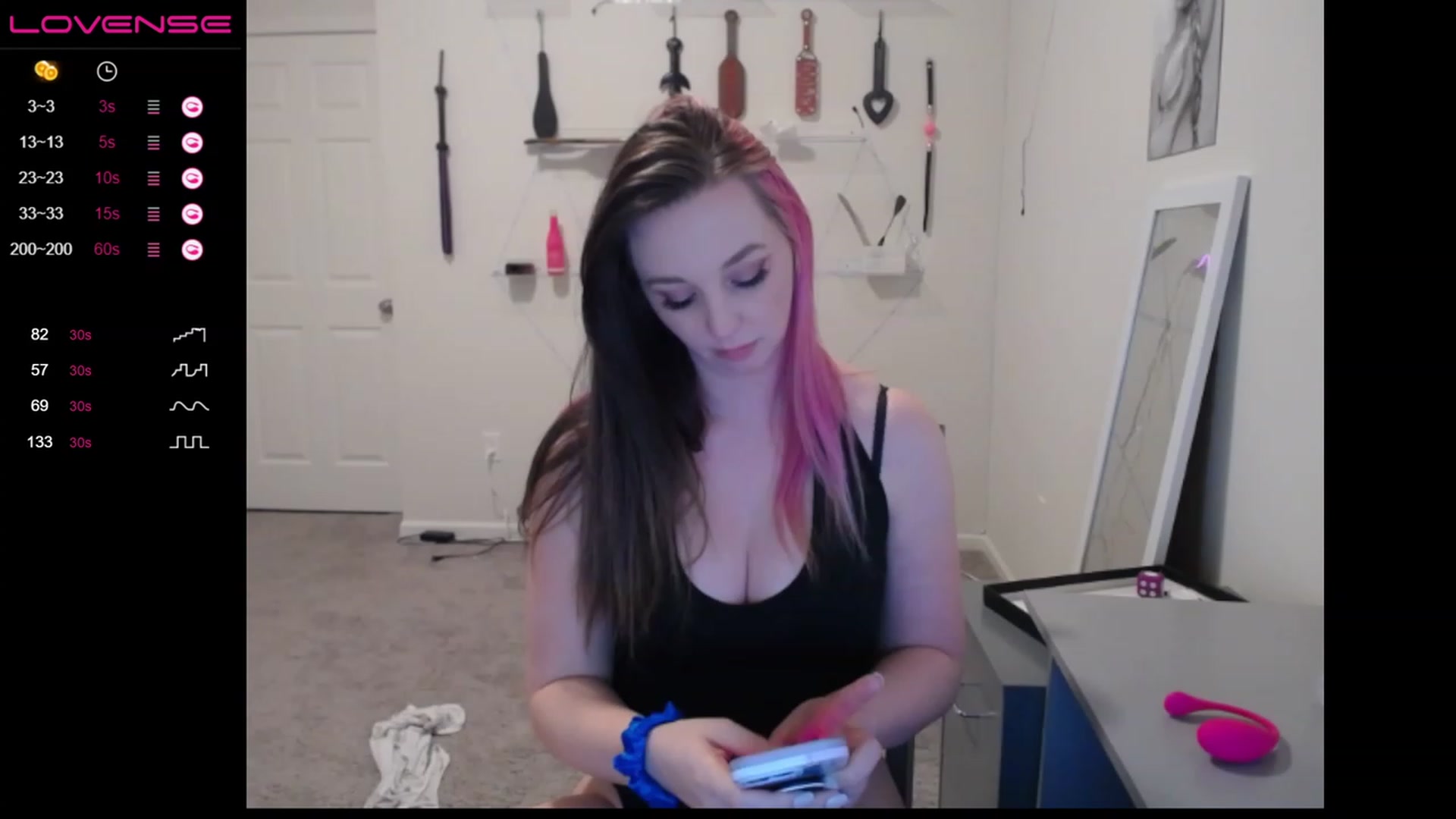 Gallery image thumbnail from HailzTheQueen's myfreecams stream on, 04/12/2023, 01:51 image 11 of 20