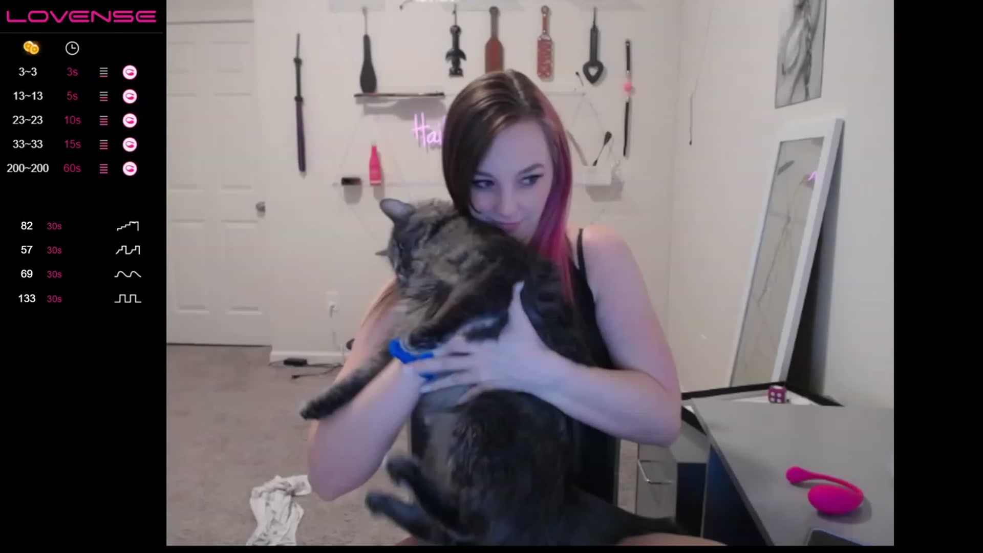 Gallery image thumbnail from HailzTheQueen's myfreecams stream on, 04/12/2023, 01:51 image 16 of 20