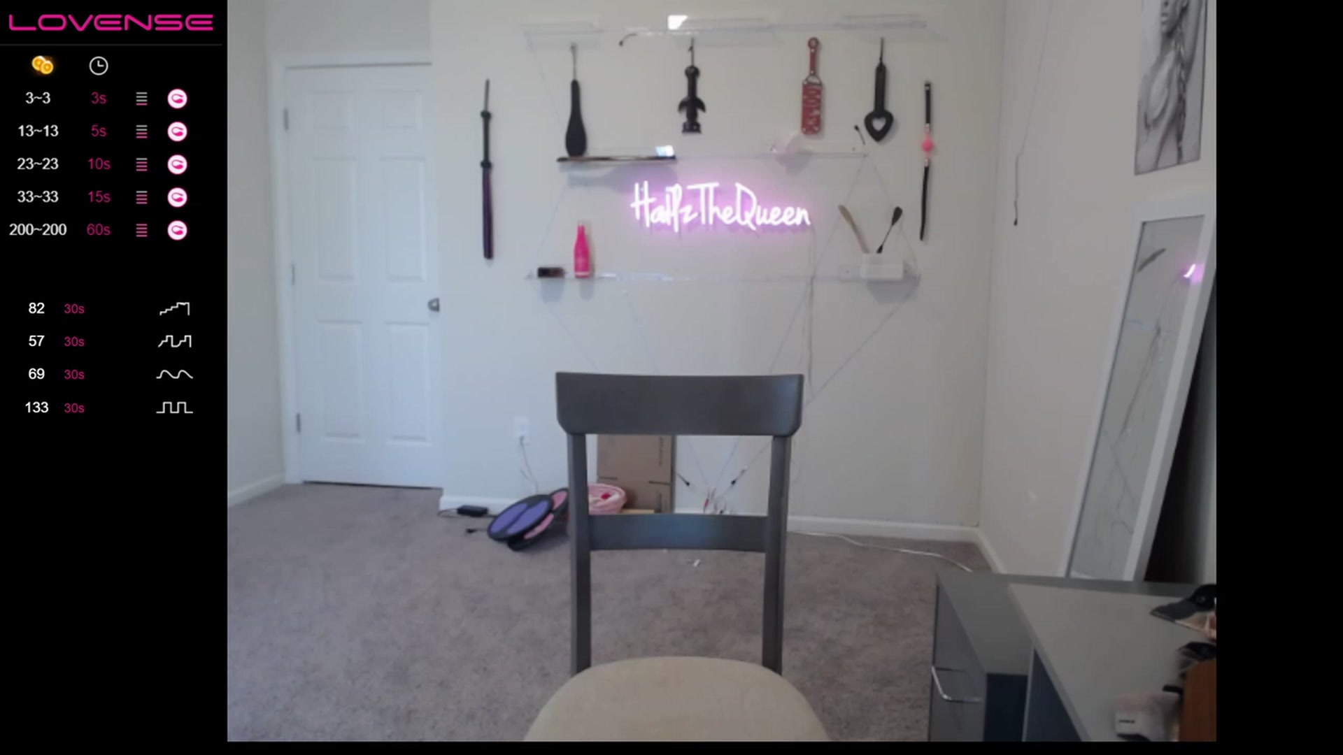 Gallery image thumbnail from HailzTheQueen's myfreecams stream on, 04/17/2023, 17:06 image 4 of 20