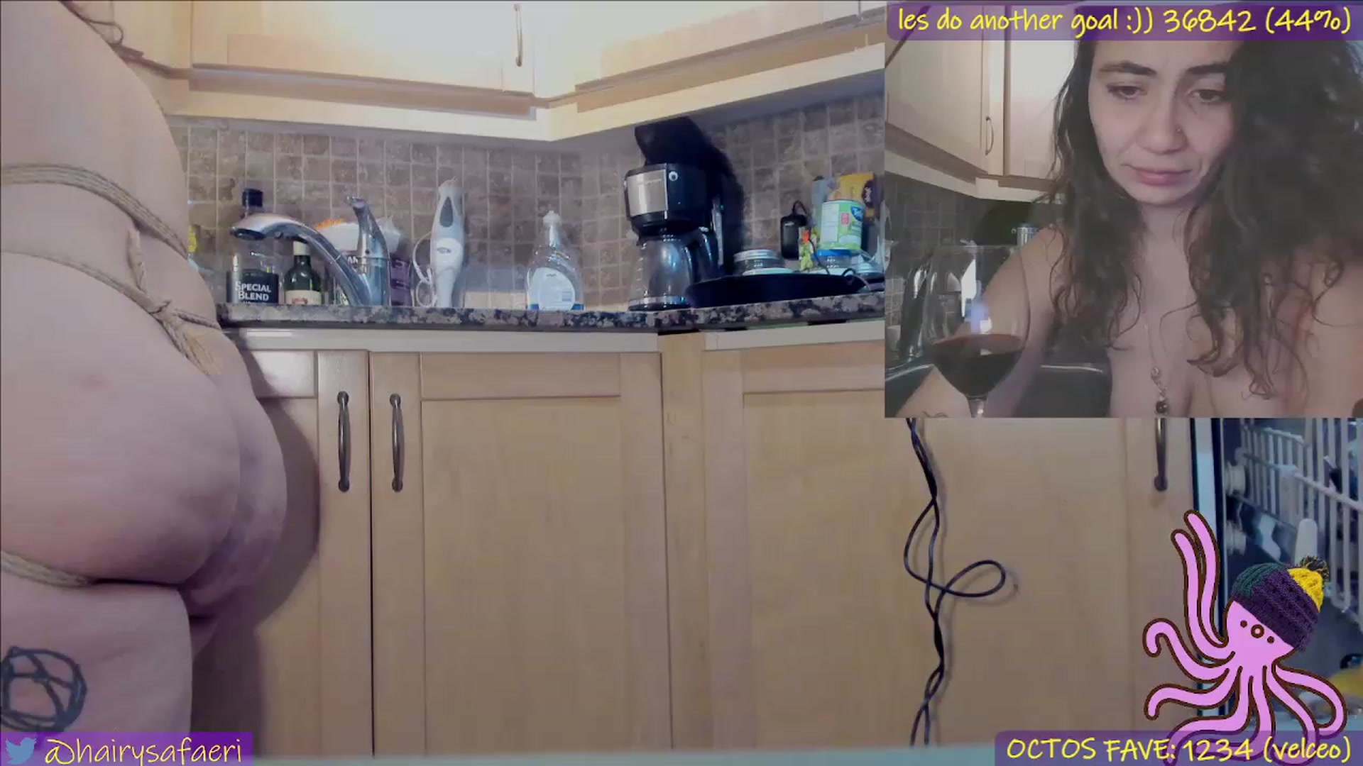 Gallery image thumbnail from HairySafaeri's myfreecams stream on, 11/16/2022, 08:01 image 10 of 20