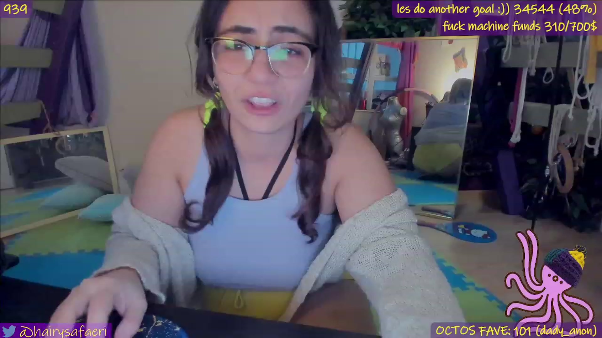 Gallery image thumbnail from HairySafaeri's myfreecams stream on, 11/18/2022, 01:08 image 5 of 20