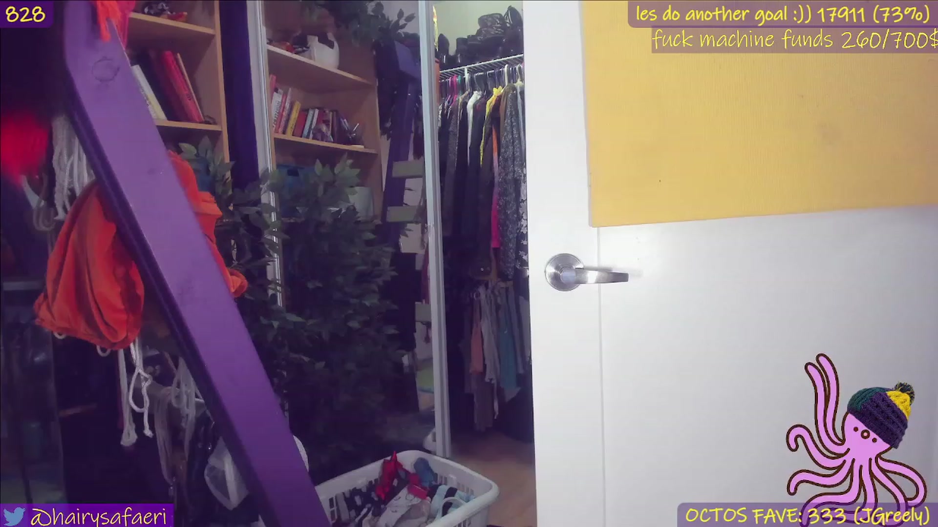 Gallery image thumbnail from HairySafaeri's myfreecams stream on, 11/26/2022, 24:12 image 11 of 20