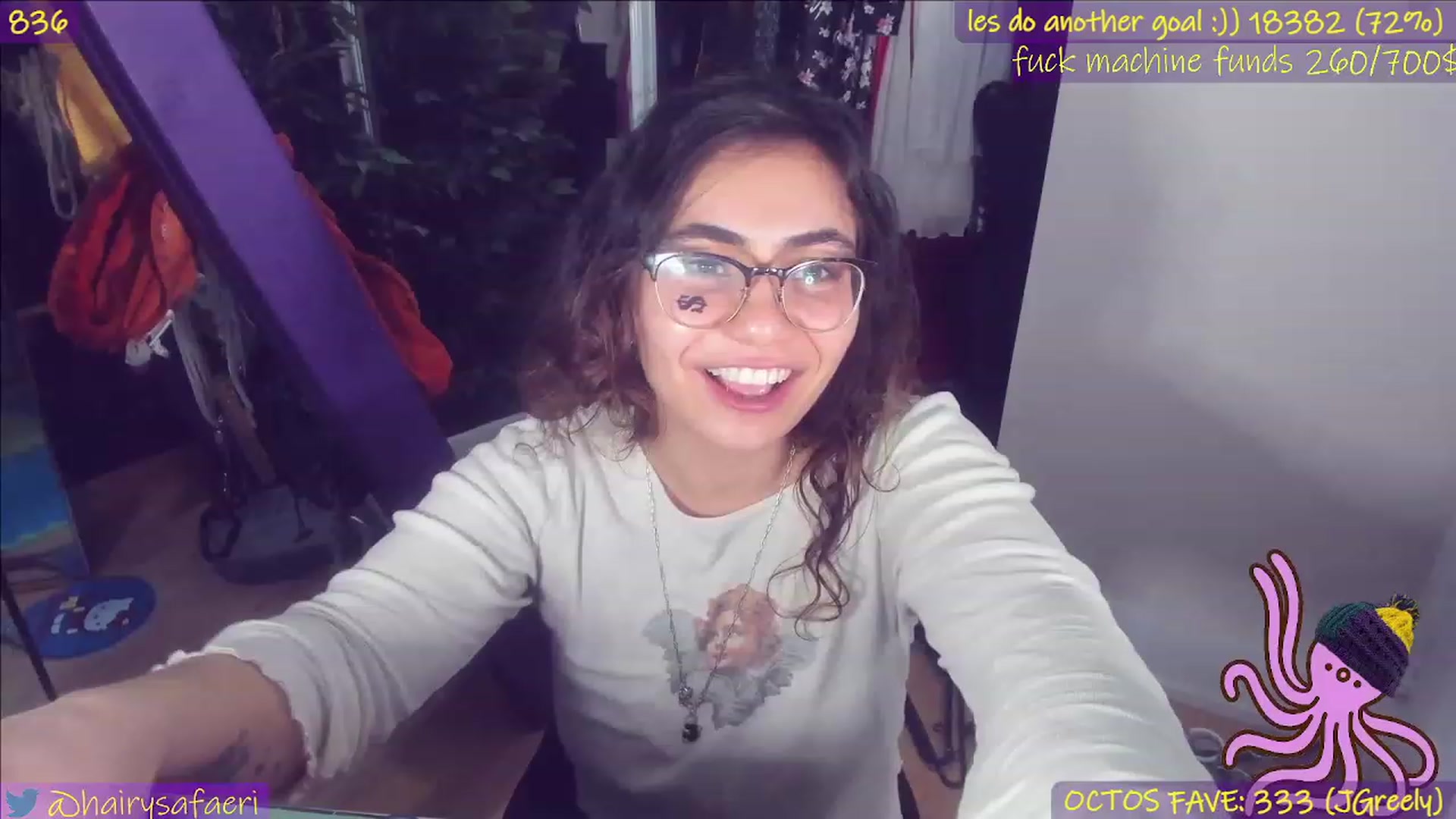 Gallery image thumbnail from HairySafaeri's myfreecams stream on, 11/26/2022, 24:12 image 2 of 20