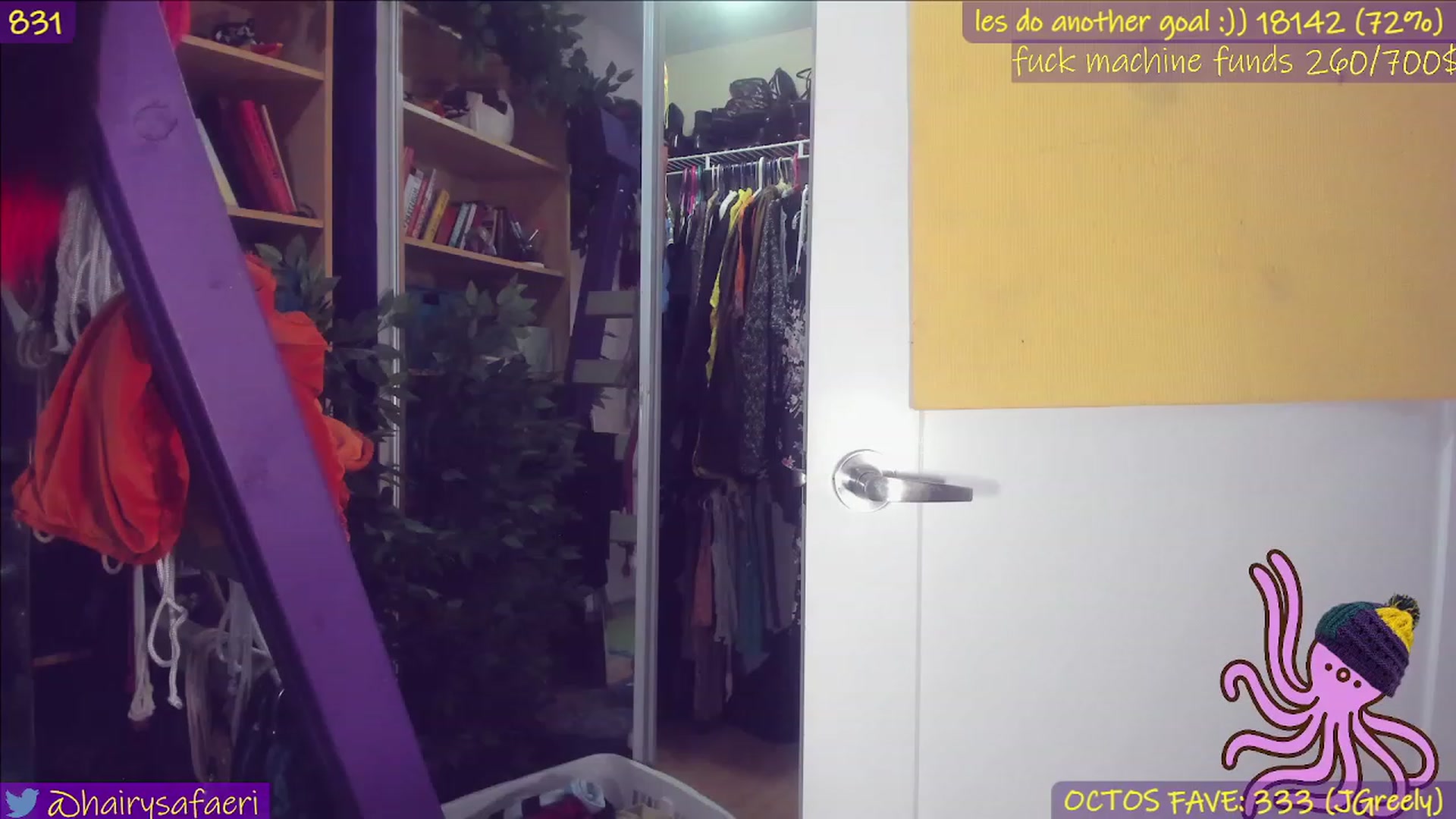 Gallery image thumbnail from HairySafaeri's myfreecams stream on, 11/26/2022, 24:12 image 4 of 20