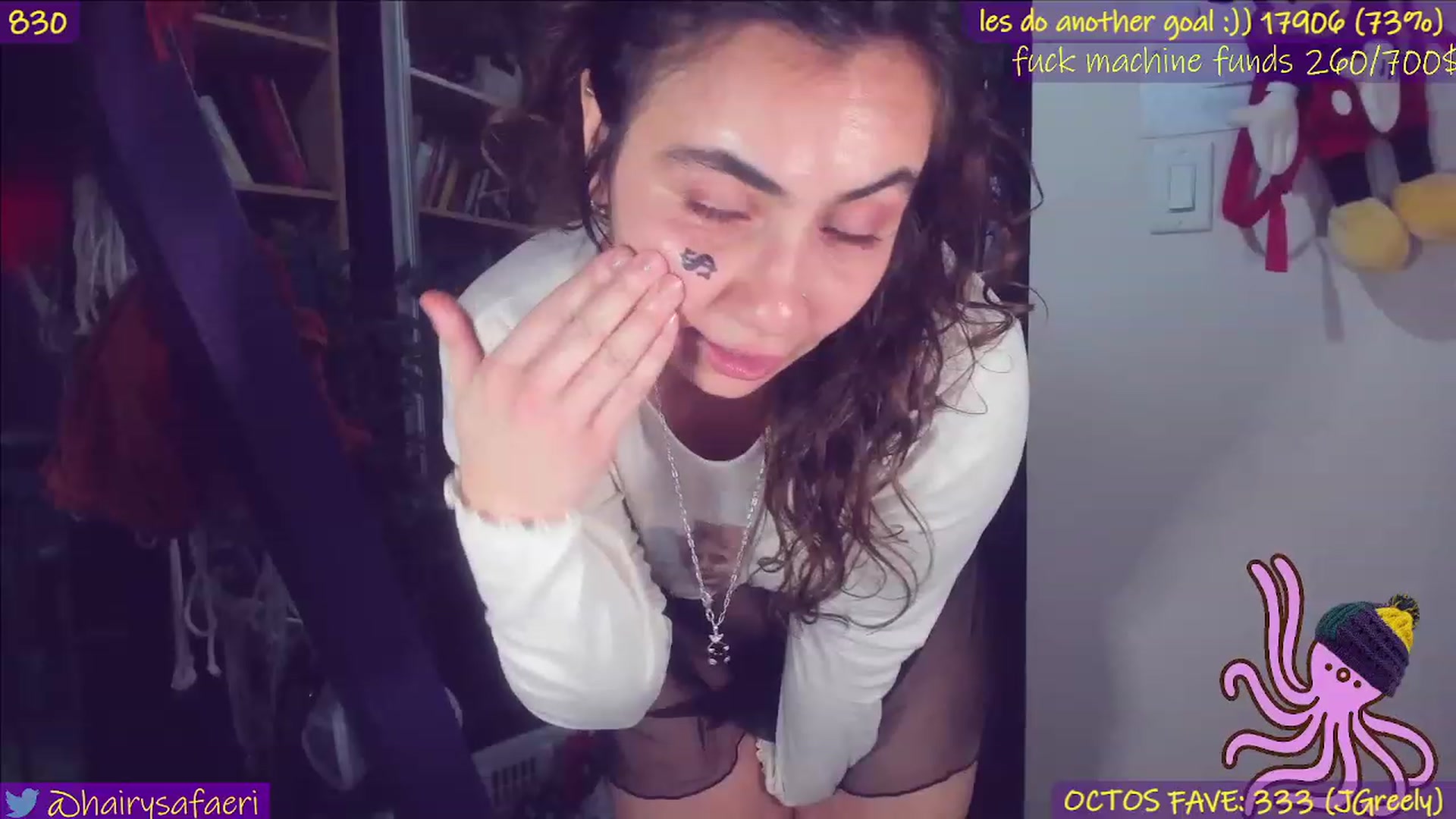 Gallery image thumbnail from HairySafaeri's myfreecams stream on, 11/26/2022, 24:12 image 14 of 20