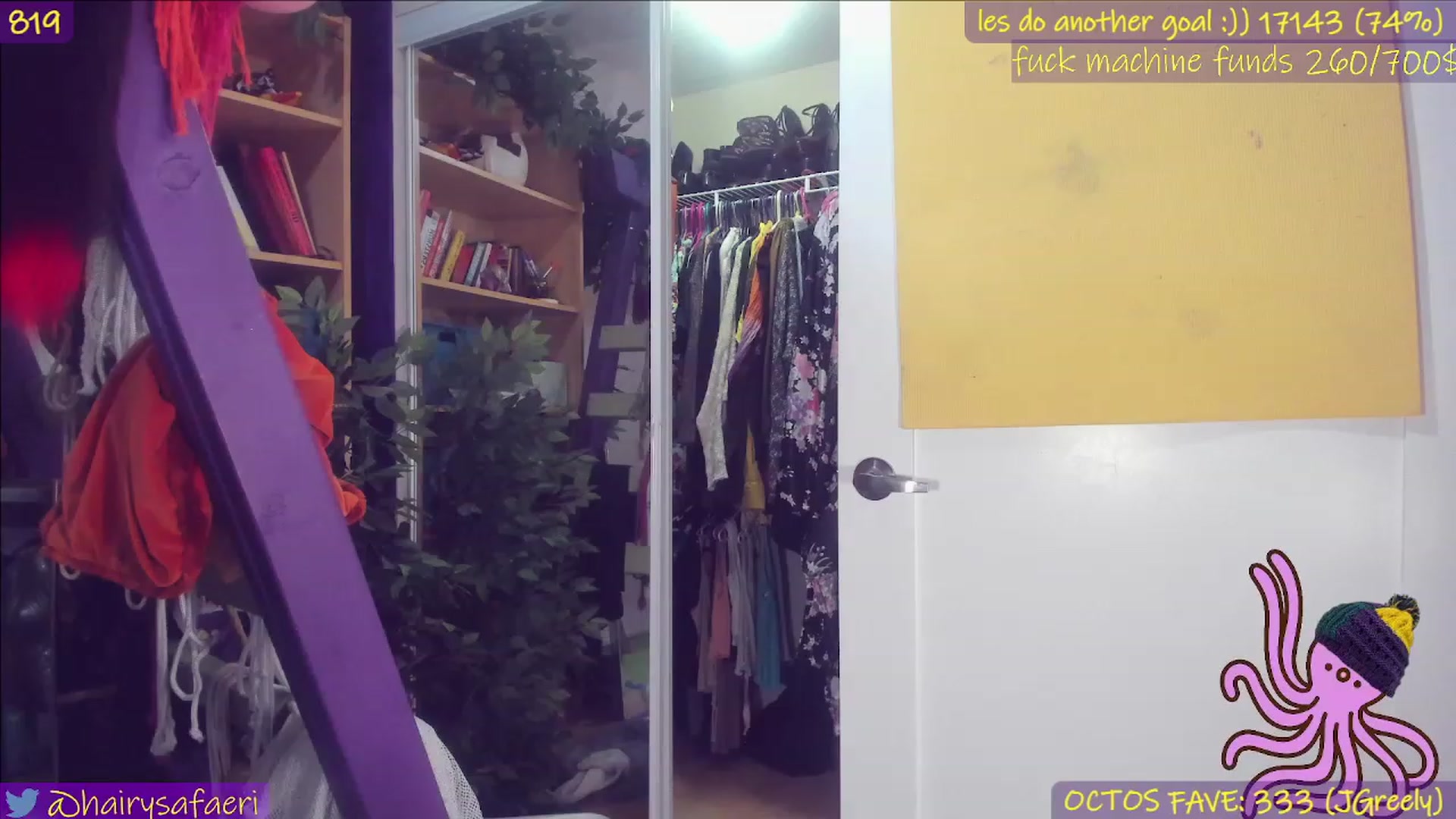 Gallery image thumbnail from HairySafaeri's myfreecams stream on, 11/26/2022, 02:23 image 8 of 20