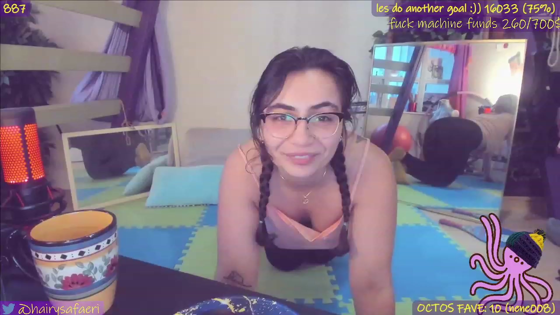 Gallery image thumbnail from HairySafaeri's myfreecams stream on, 11/27/2022, 21:16 image 5 of 20