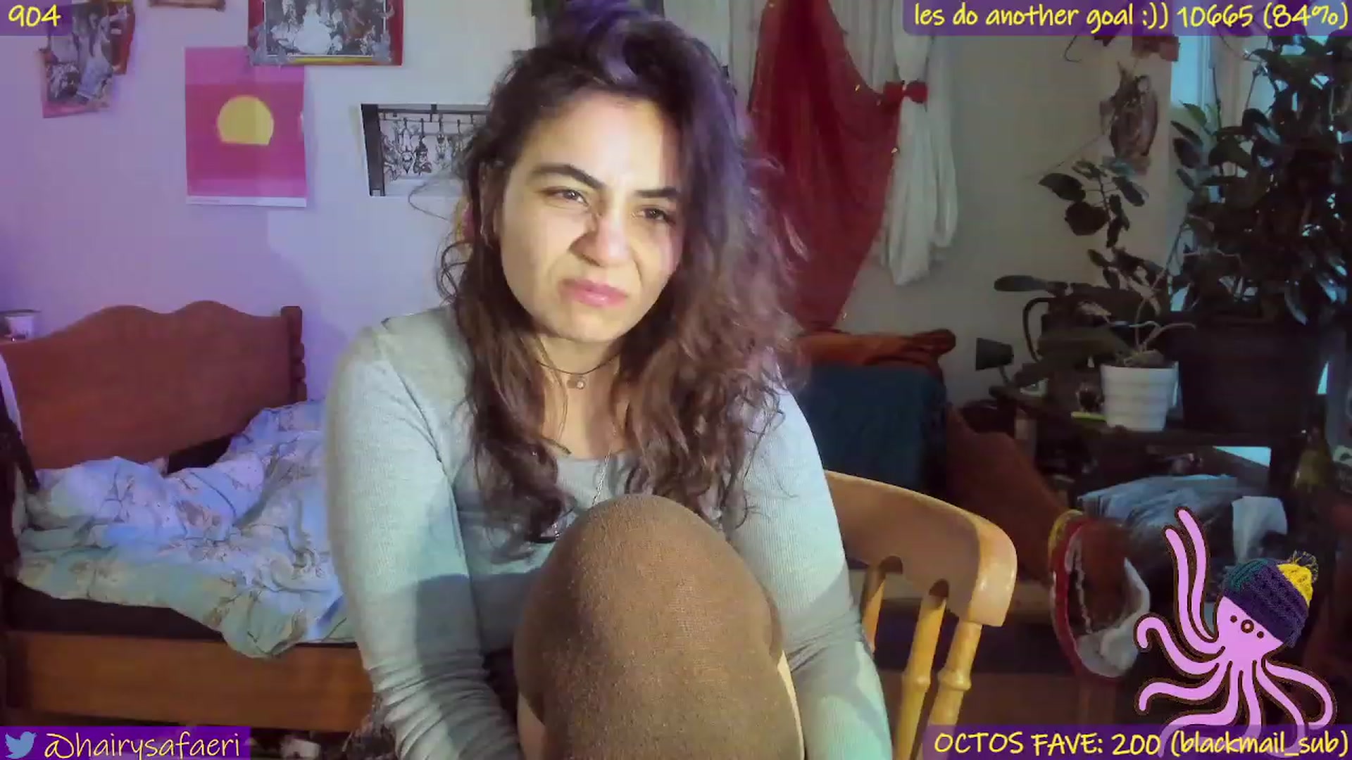 Gallery image thumbnail from HairySafaeri's myfreecams stream on, 11/30/2022, 23:26 image 3 of 20