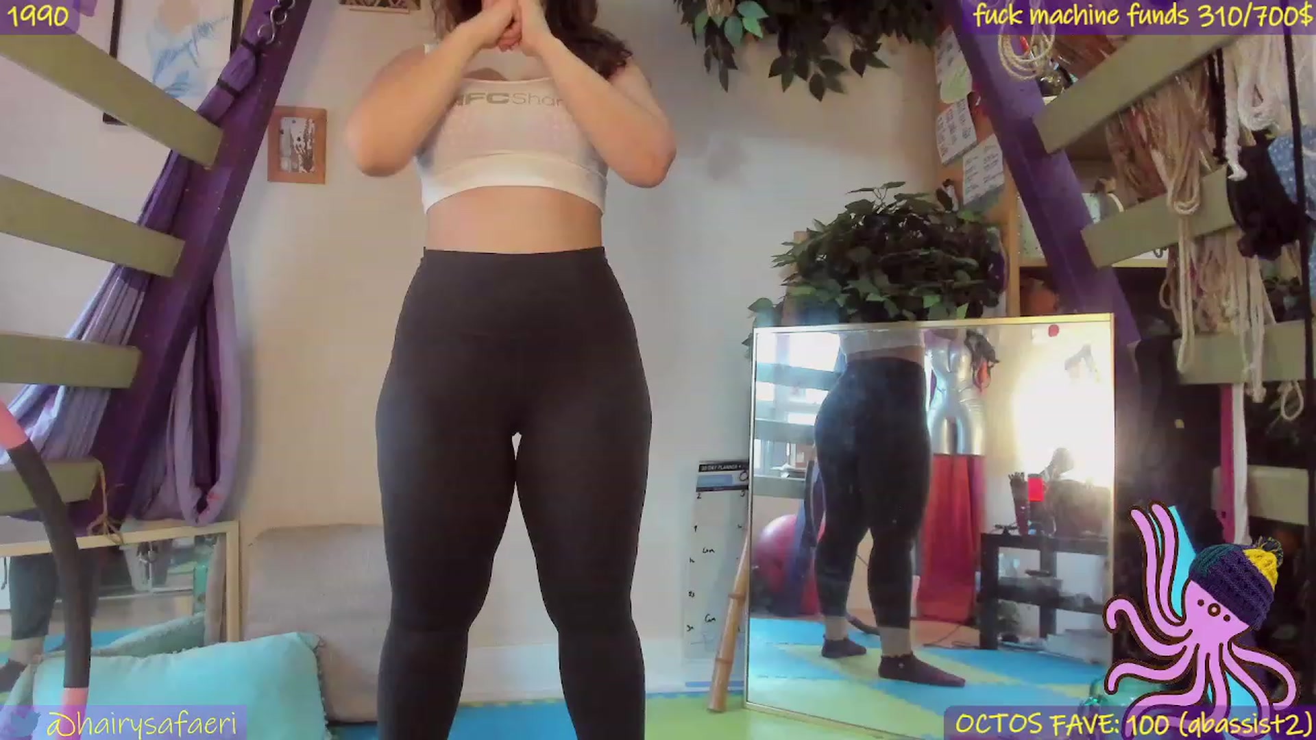 Gallery image thumbnail from HairySafaeri's myfreecams stream on, 12/01/2022, 20:41 image 16 of 20