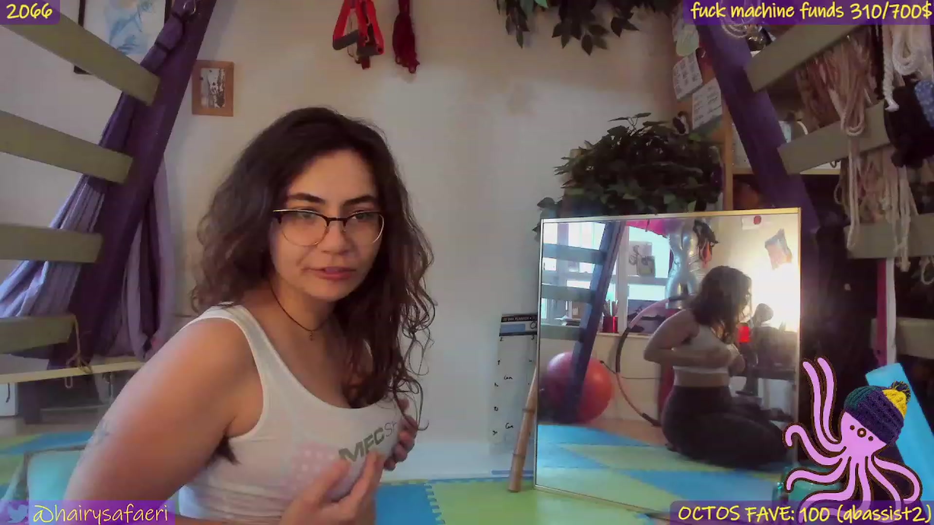 Gallery image thumbnail from HairySafaeri's myfreecams stream on, 12/01/2022, 20:41 image 7 of 20