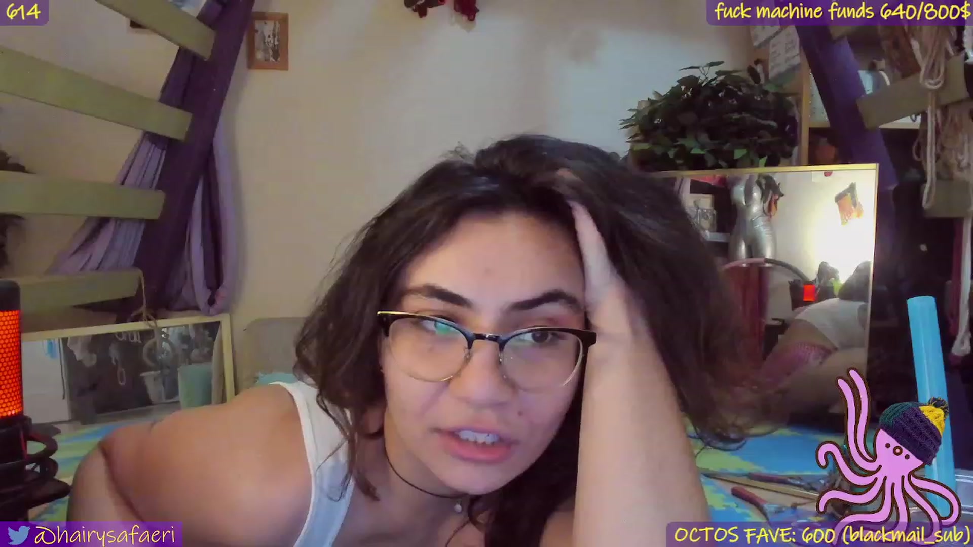 Gallery image thumbnail from HairySafaeri's myfreecams stream on, 12/01/2022, 23:52 image 15 of 20