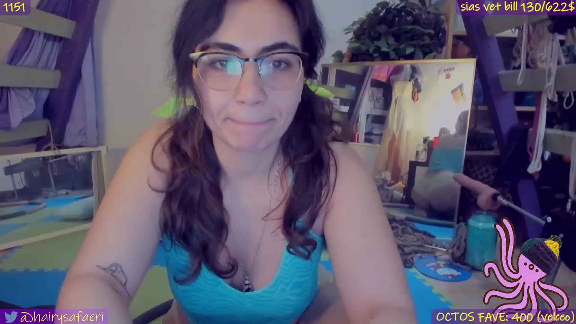 Gallery image thumbnail from HairySafaeri's myfreecams stream on, 12/16/2022, 22:23 image 18 of 20
