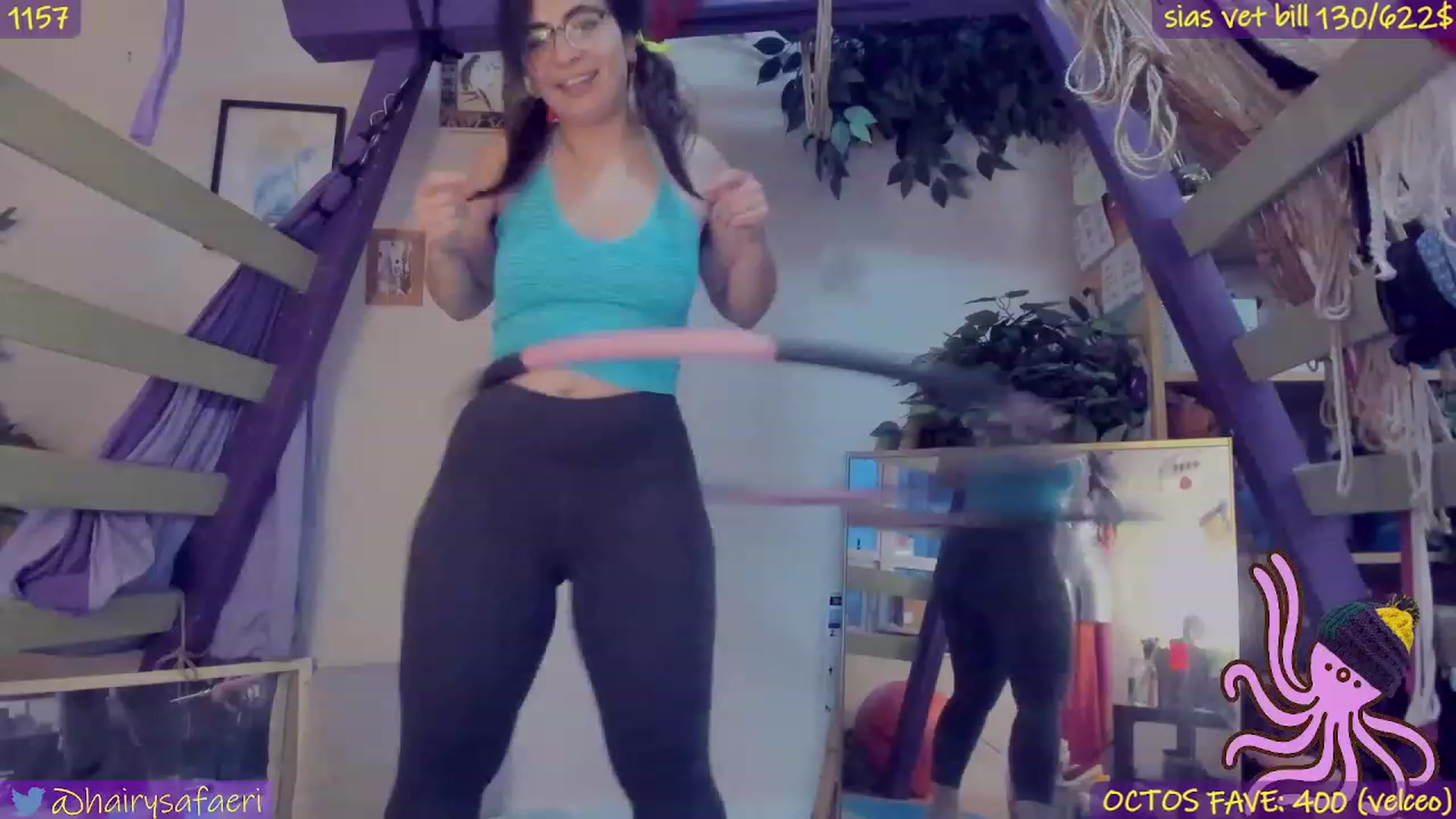 Gallery image thumbnail from HairySafaeri's myfreecams stream on, 12/16/2022, 22:23 image 13 of 20