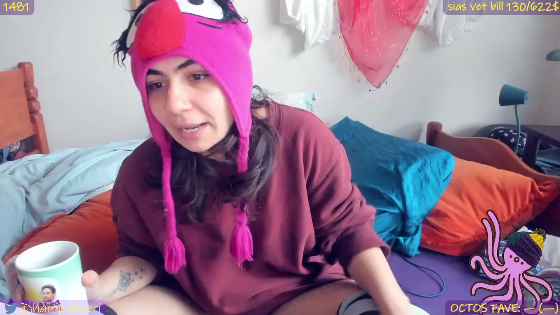 Gallery image thumbnail from HairySafaeri's myfreecams stream on, 12/24/2022, 18:45 image 1 of 20