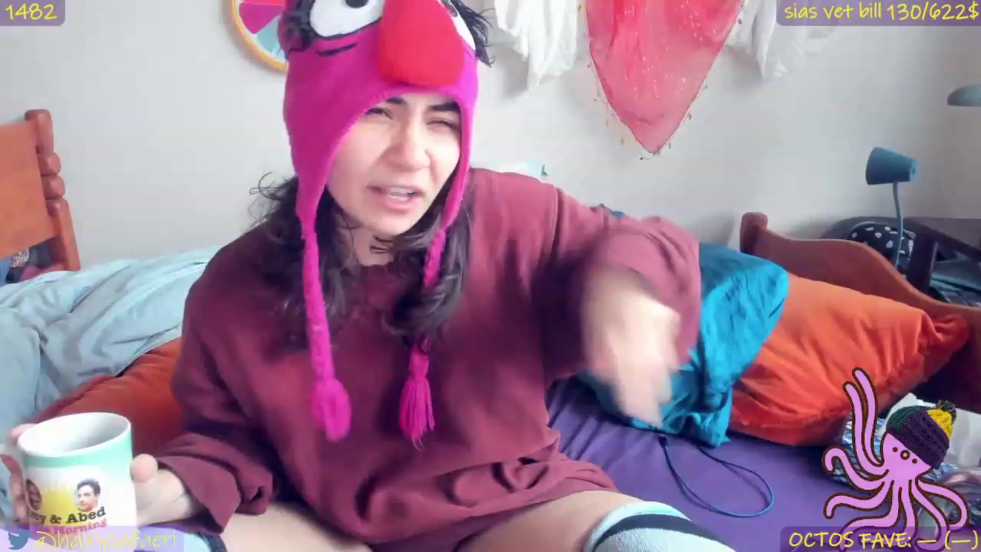 Gallery image thumbnail from HairySafaeri's myfreecams stream on, 12/24/2022, 18:45 image 4 of 20