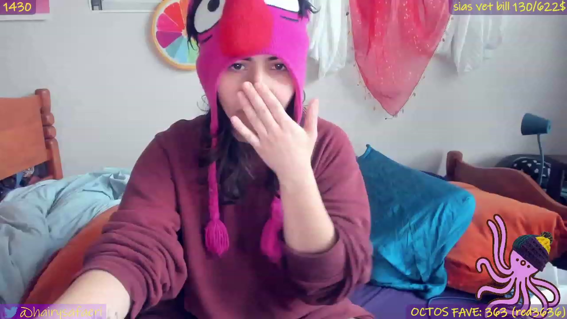 Gallery image thumbnail from HairySafaeri's myfreecams stream on, 12/24/2022, 20:10 image 2 of 20