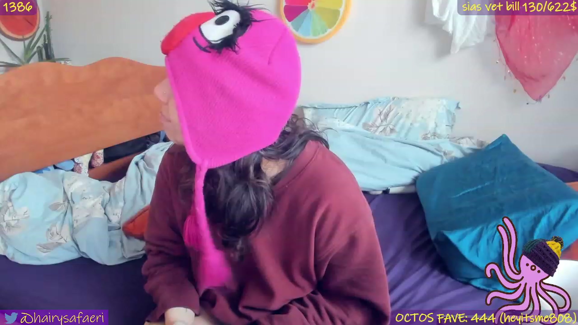 Gallery image thumbnail from HairySafaeri's myfreecams stream on, 12/24/2022, 20:10 image 20 of 20