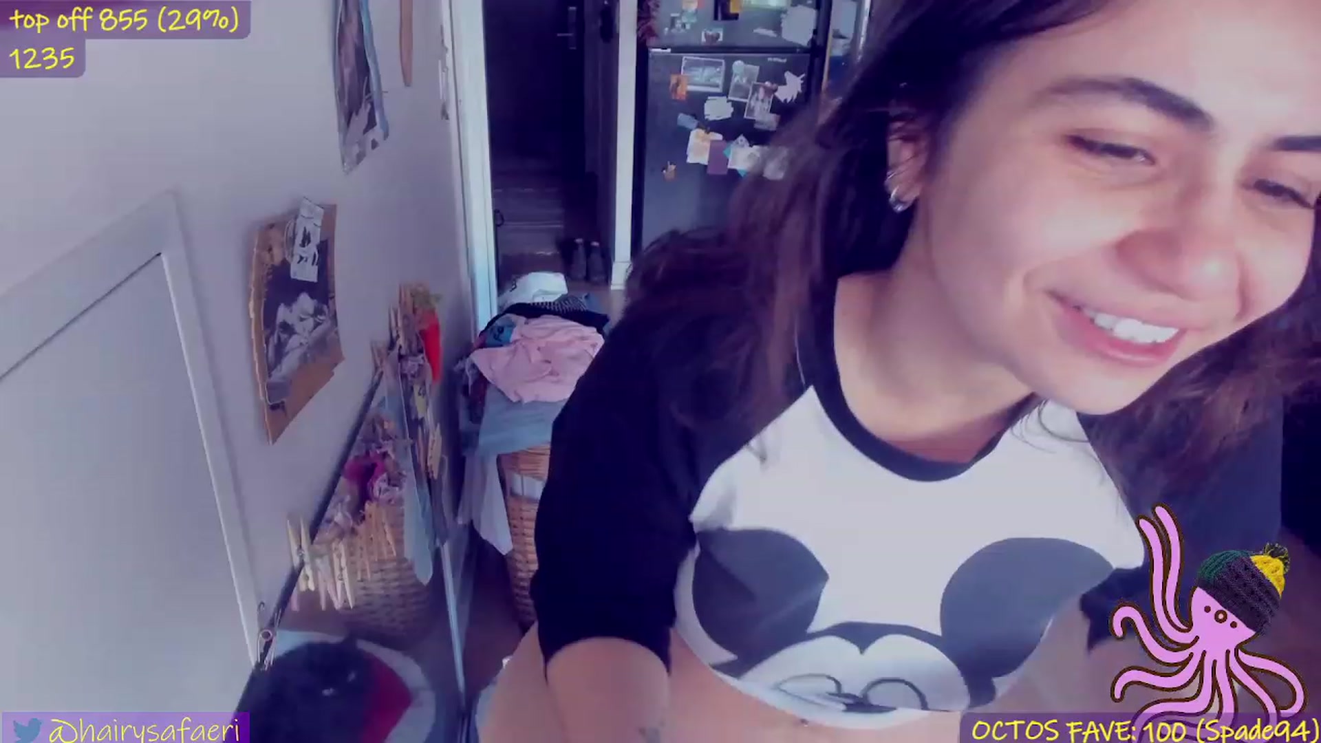 Gallery image thumbnail from HairySafaeri's myfreecams stream on, 01/16/2023, 19:40 image 17 of 20