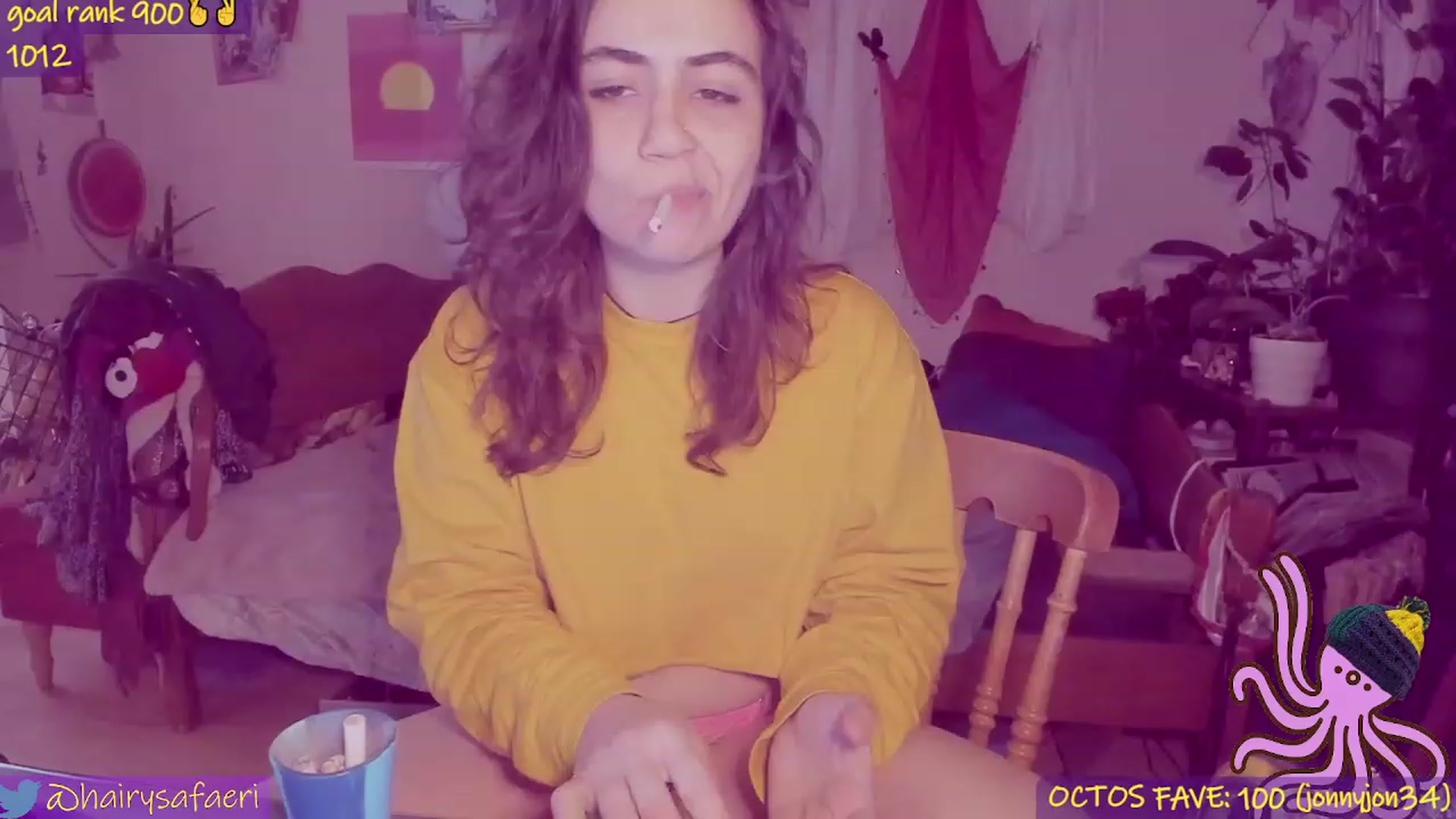 Gallery image thumbnail from HairySafaeri's myfreecams stream on, 02/20/2023, 24:01 image 14 of 20