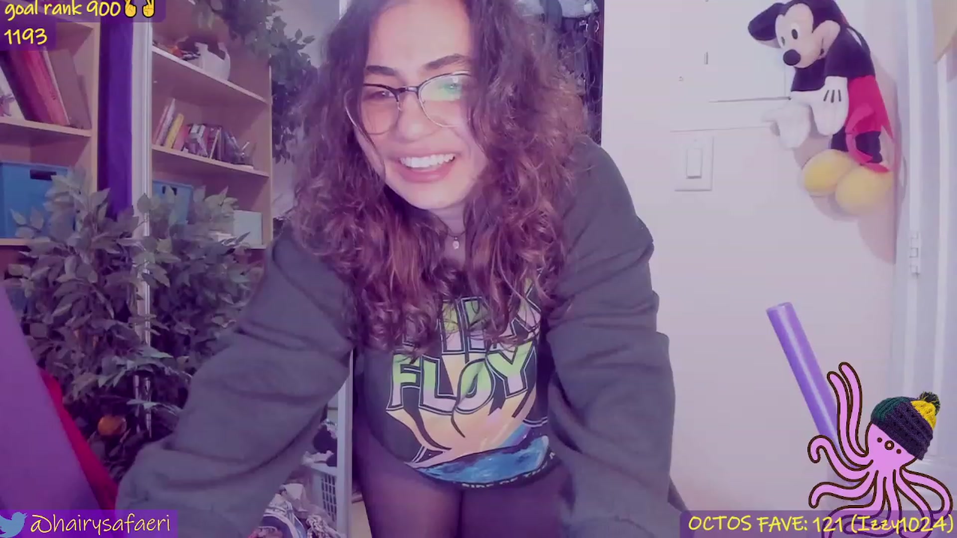 Gallery image thumbnail from HairySafaeri's myfreecams stream on, 02/23/2023, 19:35 image 12 of 20