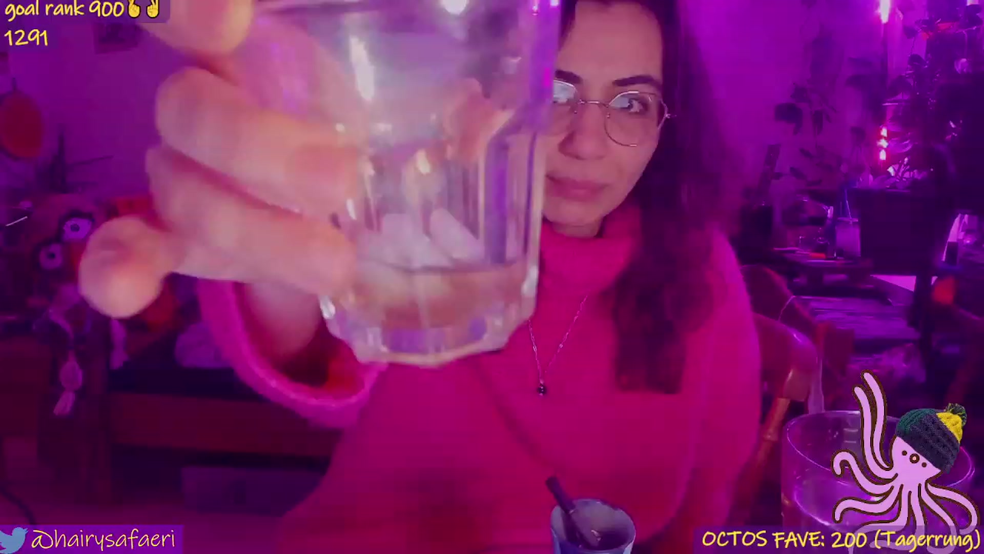 Gallery image thumbnail from HairySafaeri's myfreecams stream on, 03/03/2023, 03:06 image 16 of 20
