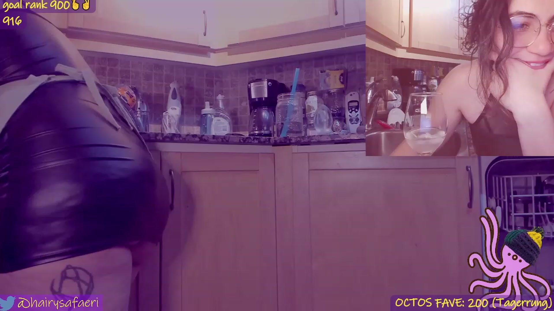 Gallery image thumbnail from HairySafaeri's myfreecams stream on, 03/15/2023, 01:42 image 11 of 20