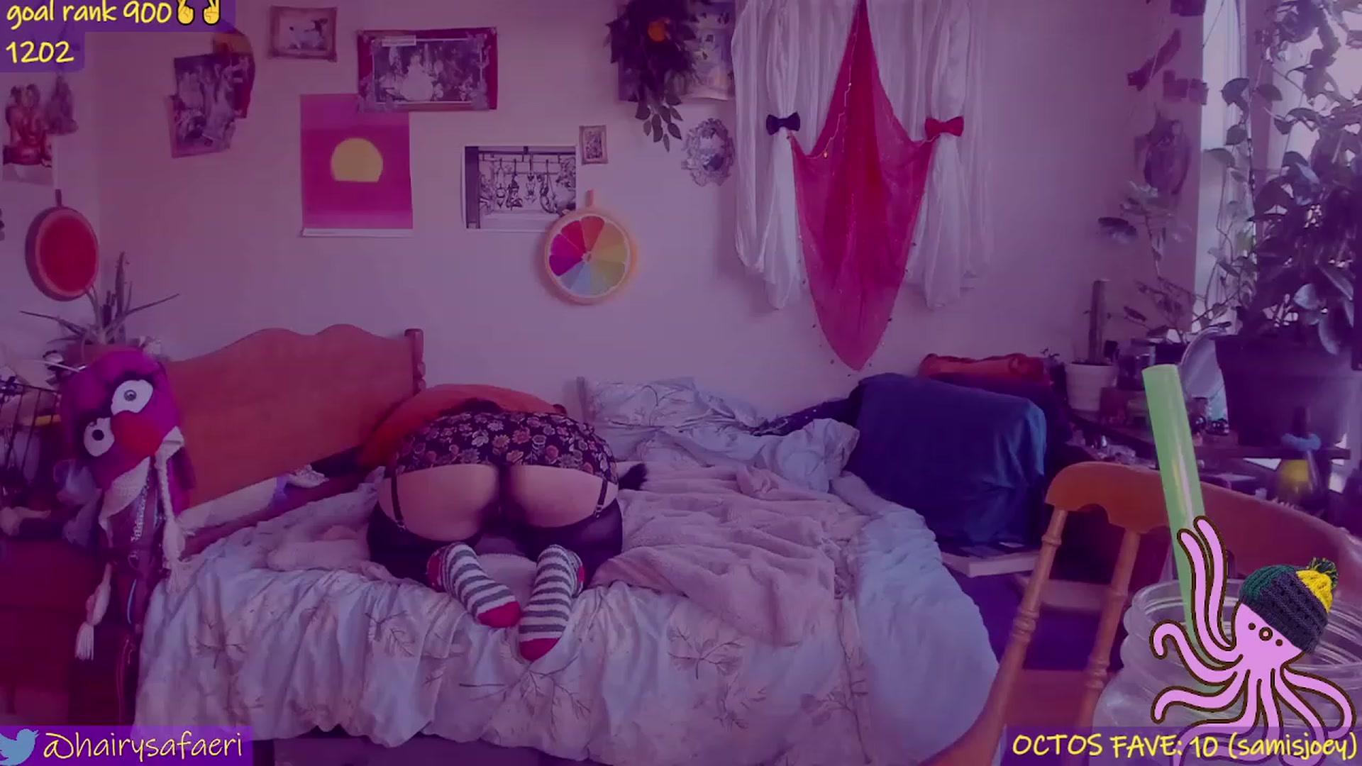 Gallery image thumbnail from HairySafaeri's myfreecams stream on, 03/19/2023, 23:30 image 9 of 20