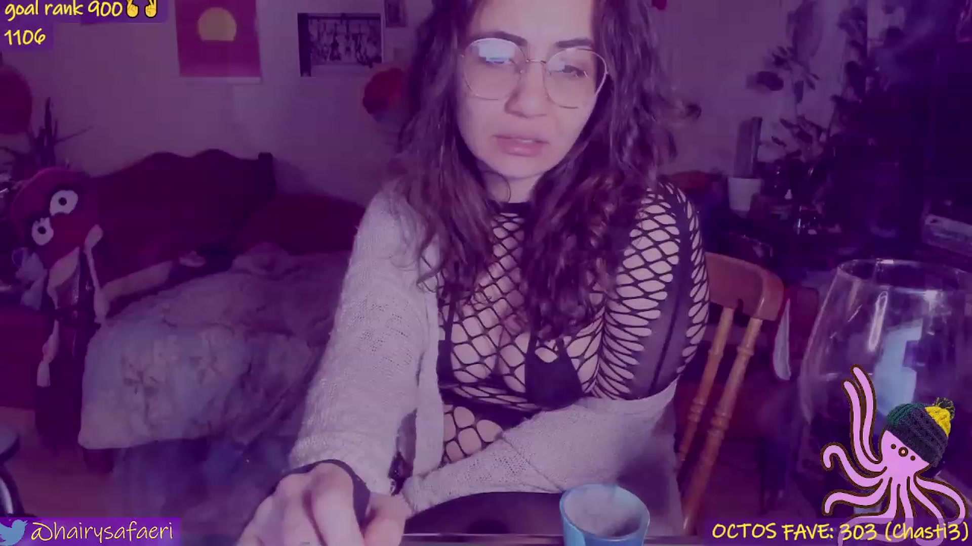 Gallery image thumbnail from HairySafaeri's myfreecams stream on, 03/20/2023, 24:04 image 12 of 20