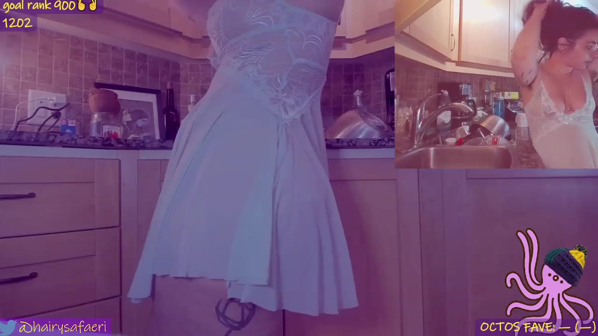 Gallery image thumbnail from HairySafaeri's myfreecams stream on, 03/22/2023, 15:29 image 9 of 20