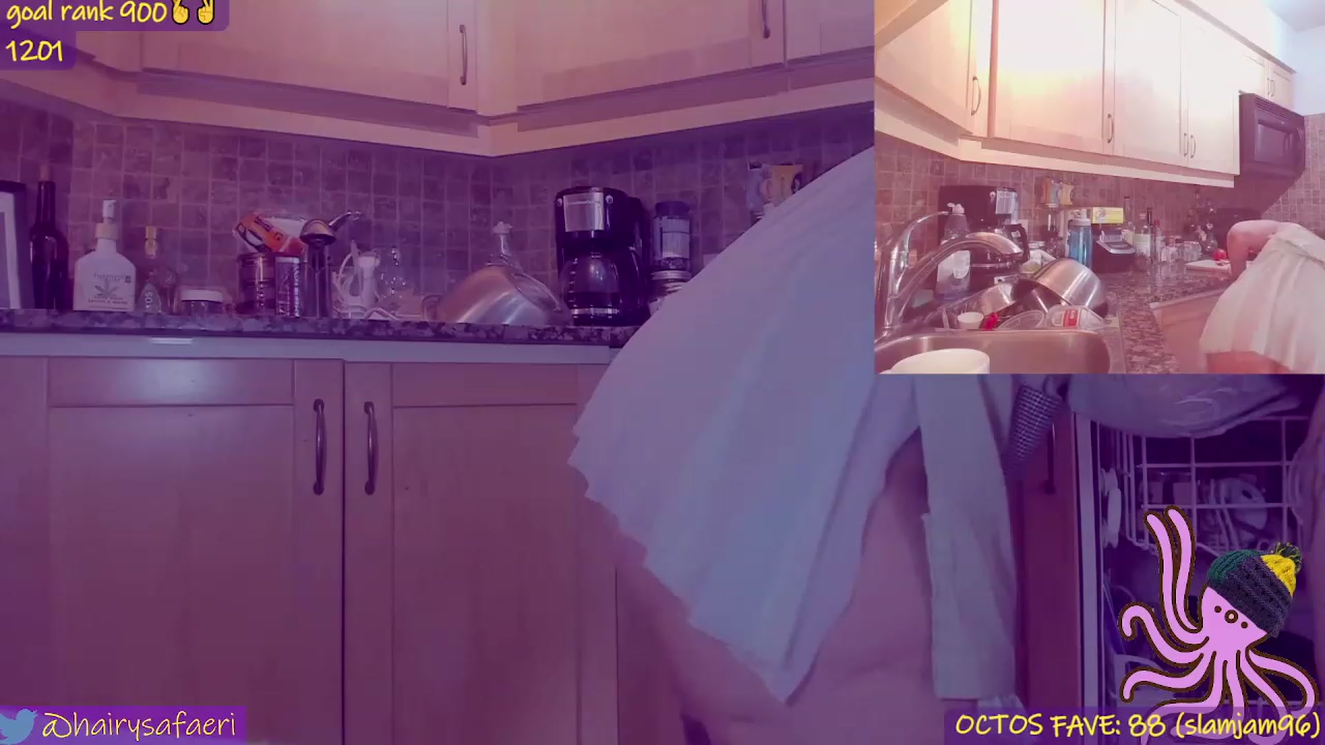 Gallery image thumbnail from HairySafaeri's myfreecams stream on, 03/22/2023, 15:29 image 20 of 20
