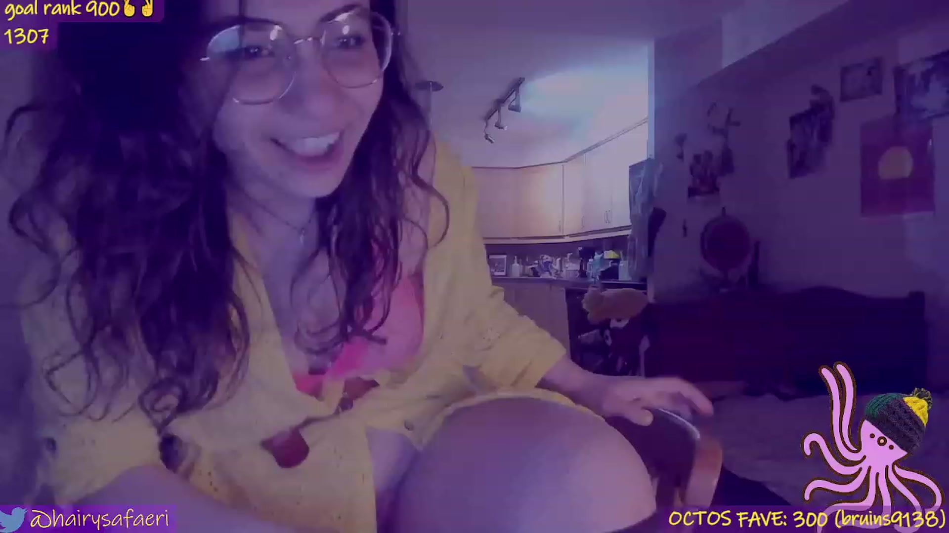 Gallery image thumbnail from HairySafaeri's myfreecams stream on, 03/29/2023, 03:24 image 4 of 20