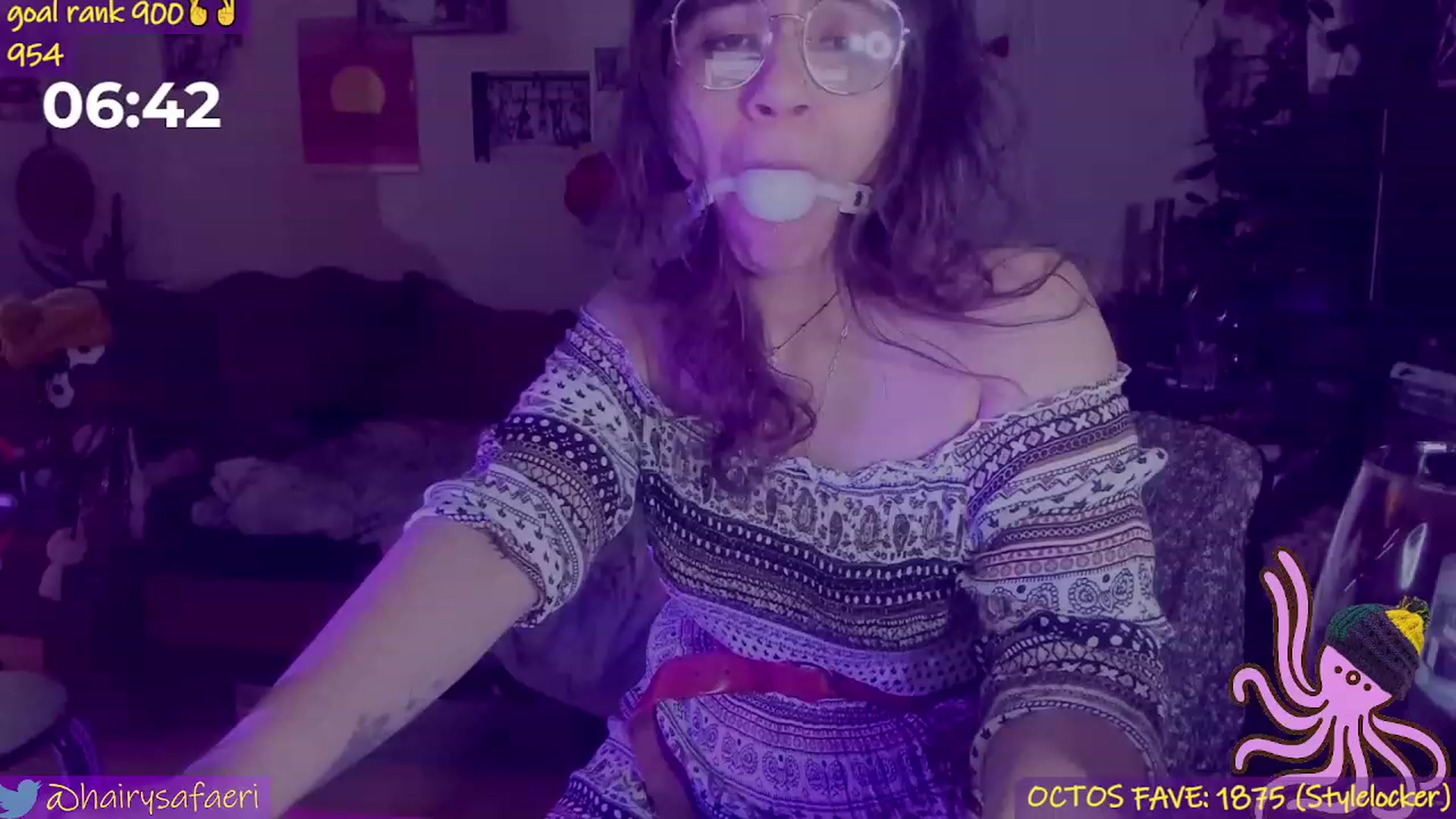 Gallery image thumbnail from HairySafaeri's myfreecams stream on, 03/31/2023, 03:46 image 15 of 20