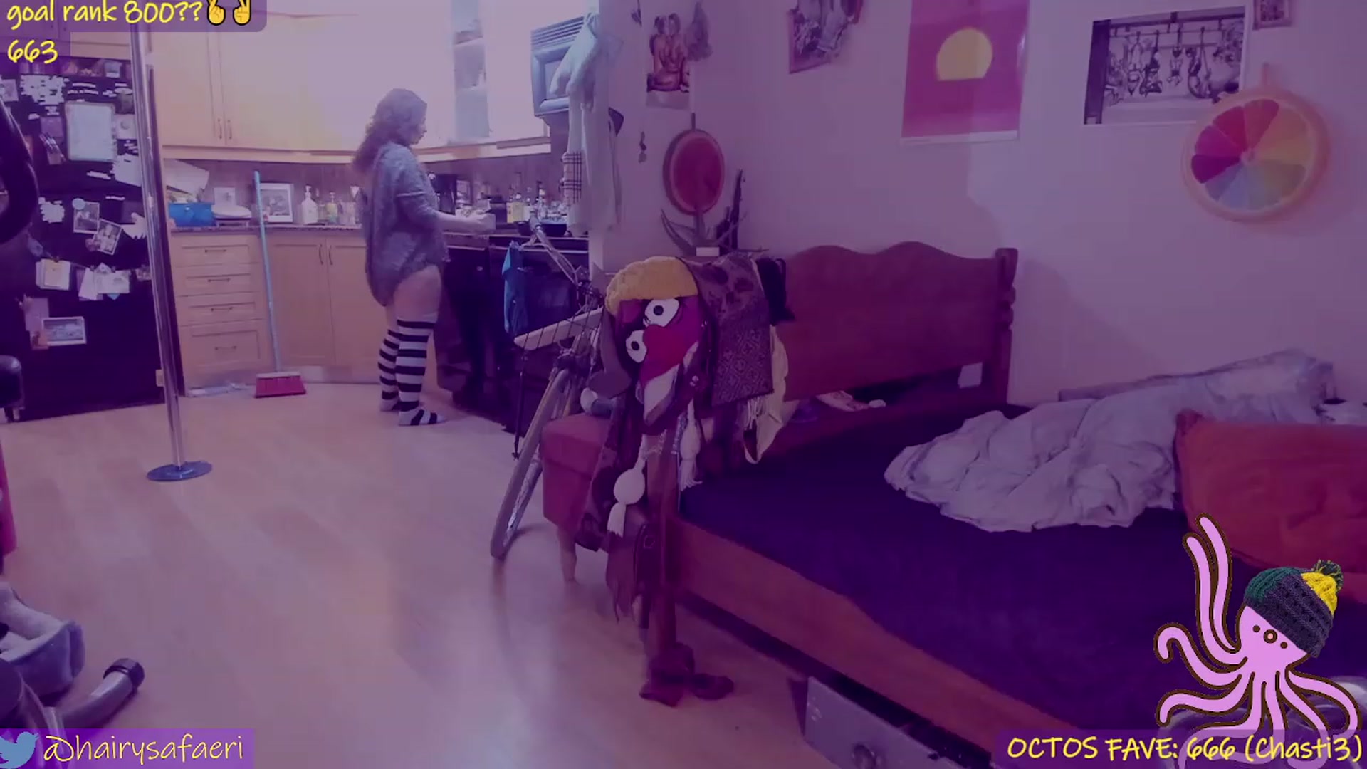 Gallery image thumbnail from HairySafaeri's myfreecams stream on, 04/07/2023, 01:10 image 17 of 20