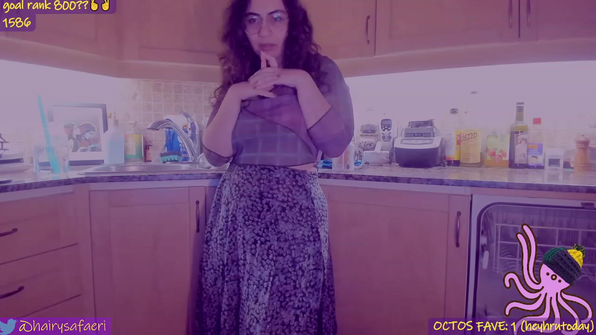 Gallery image thumbnail from HairySafaeri's myfreecams stream on, 04/26/2023, 24:00 image 5 of 20