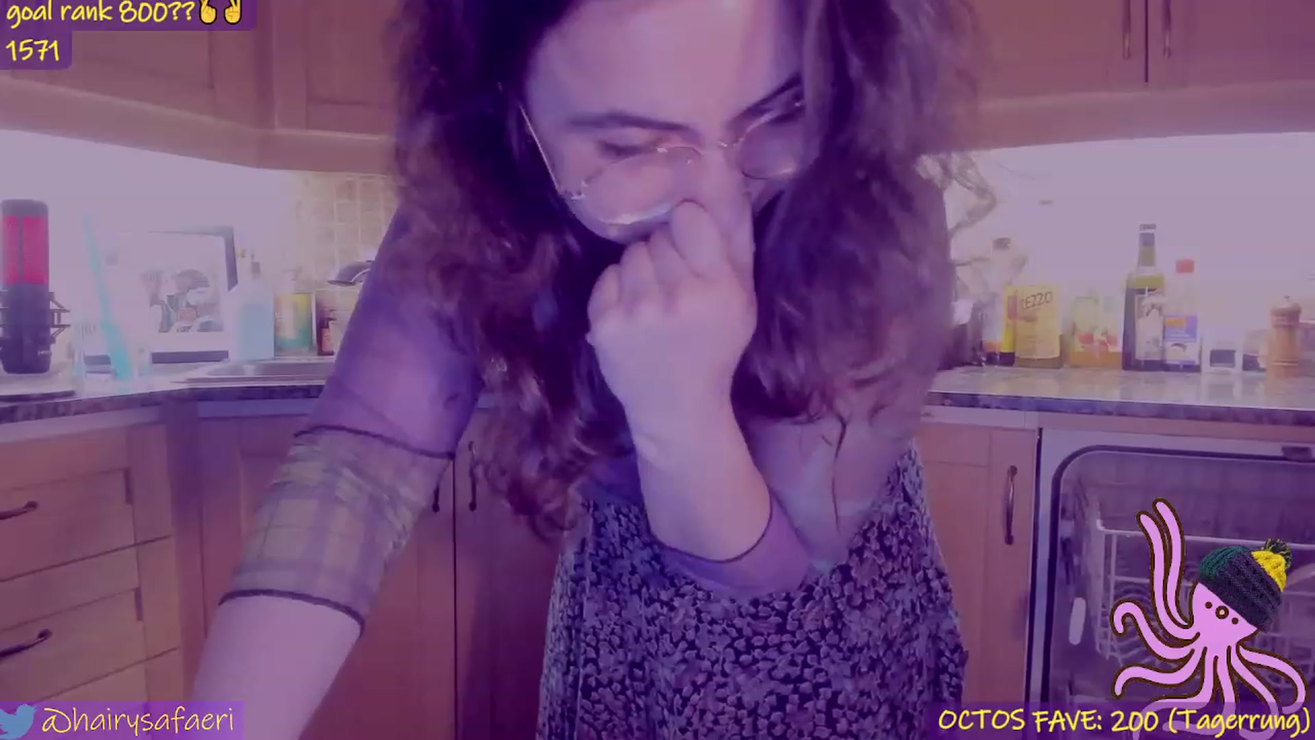 Gallery image thumbnail from HairySafaeri's myfreecams stream on, 04/26/2023, 24:00 image 15 of 20