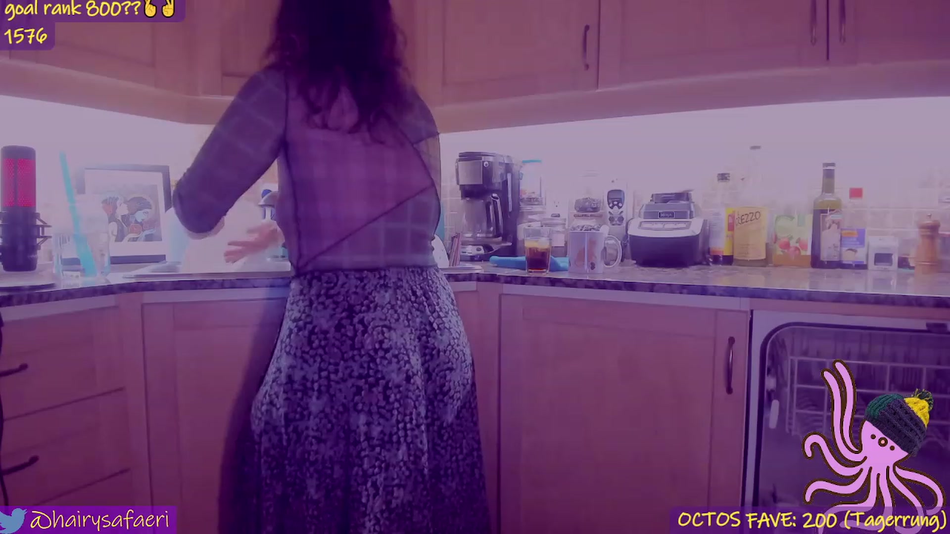Gallery image thumbnail from HairySafaeri's myfreecams stream on, 04/26/2023, 24:00 image 10 of 20